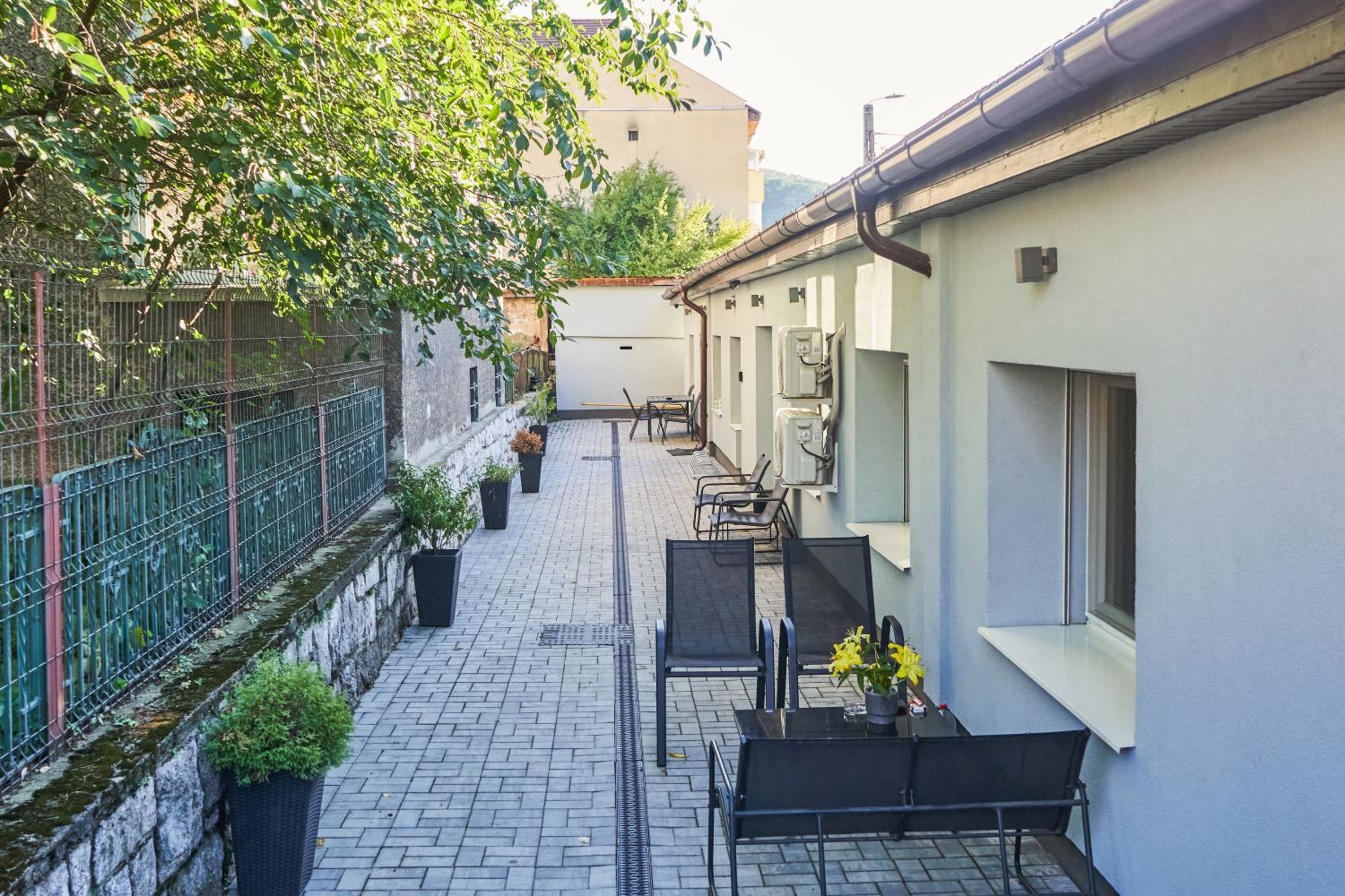 Studio with Terrace - Photo 5