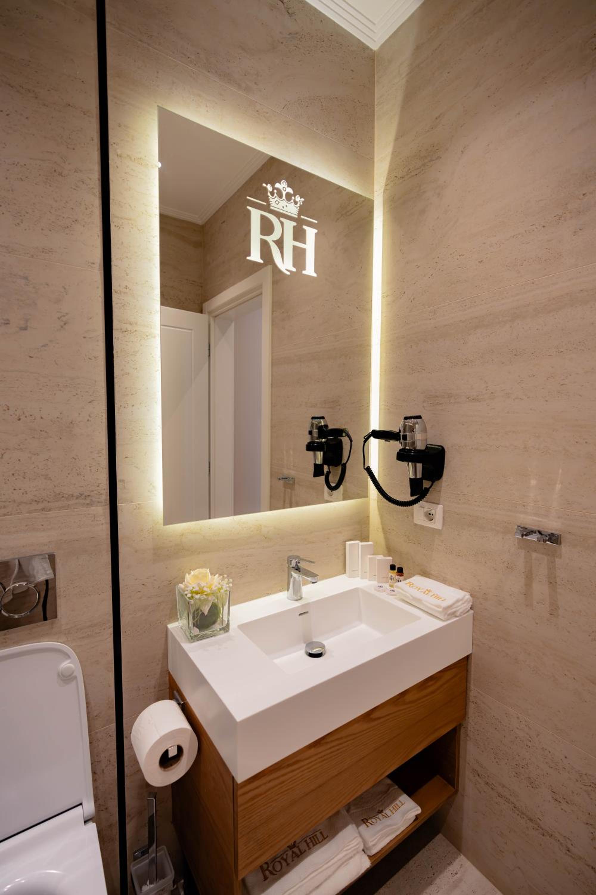 King Room with Pool View
