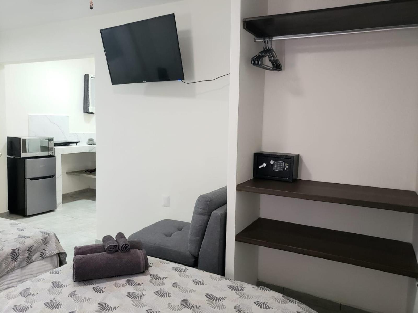 Deluxe Suite photo 3