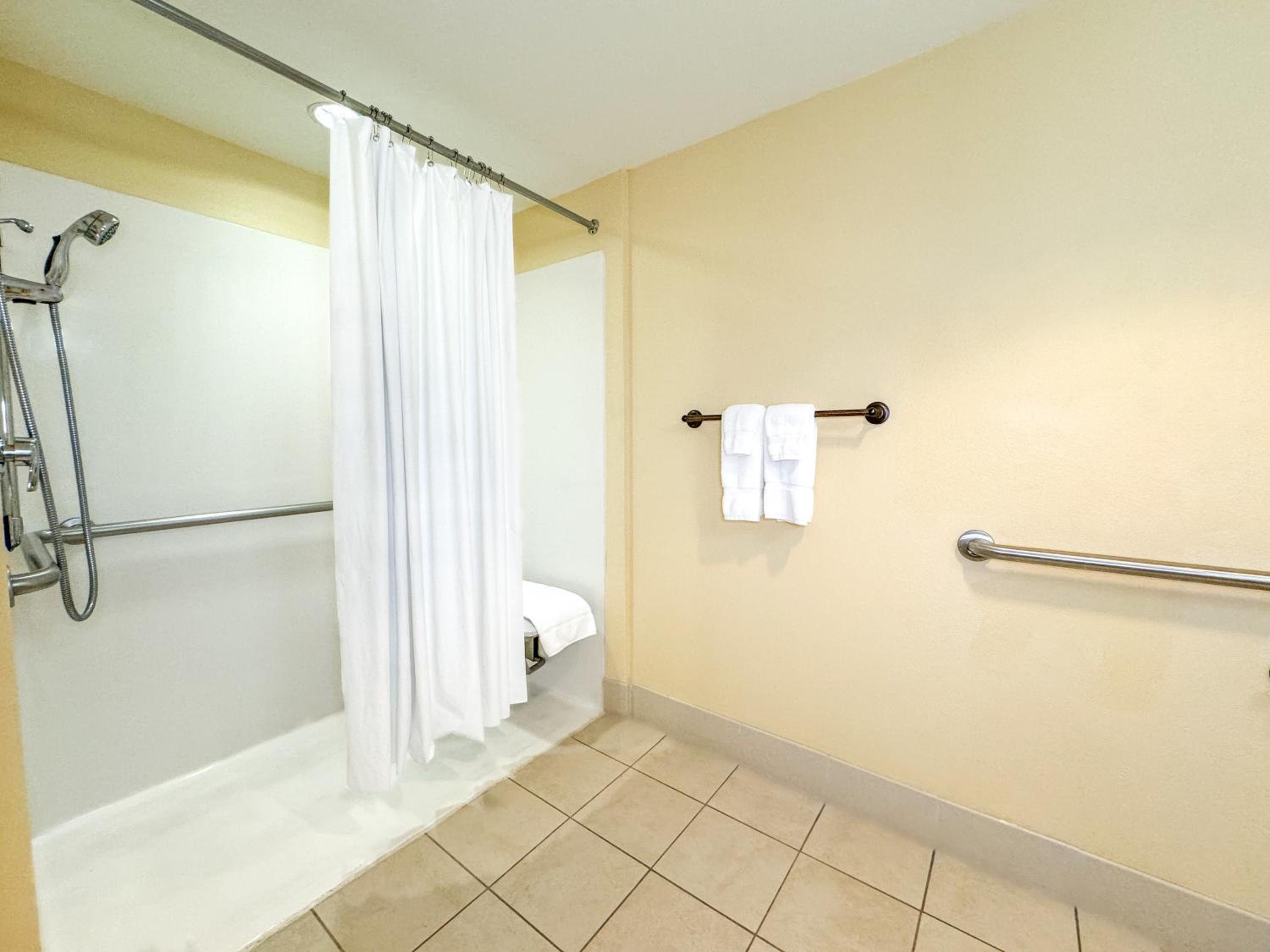 Double Room - Disability Access - Photo 3