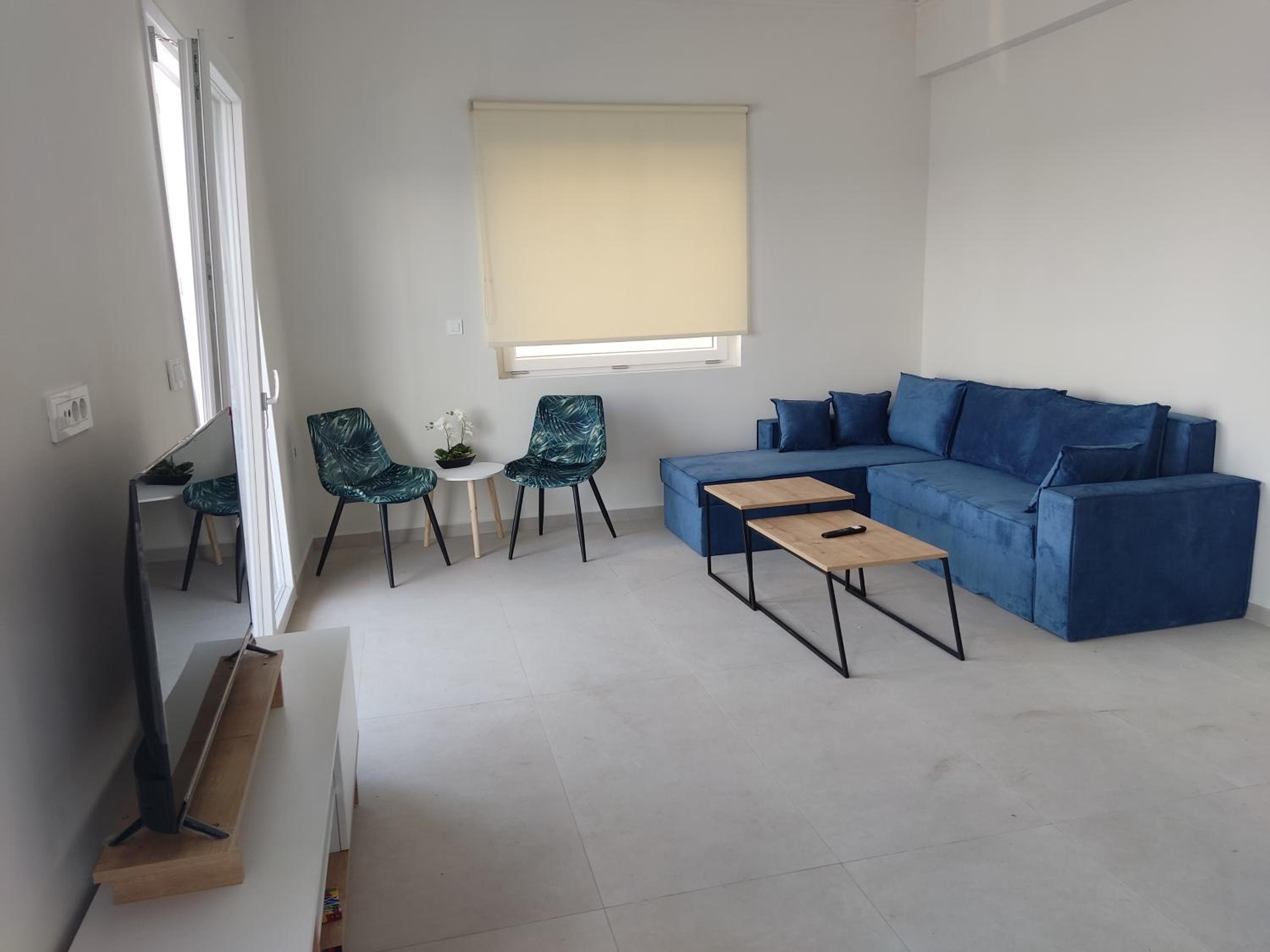 Two-Bedroom Apartment with Balcony and Sea View photo 3