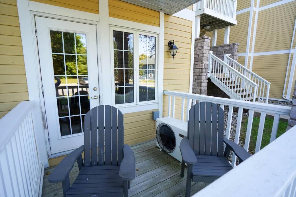 Two-Bedroom Apartment with Balcony photo 2