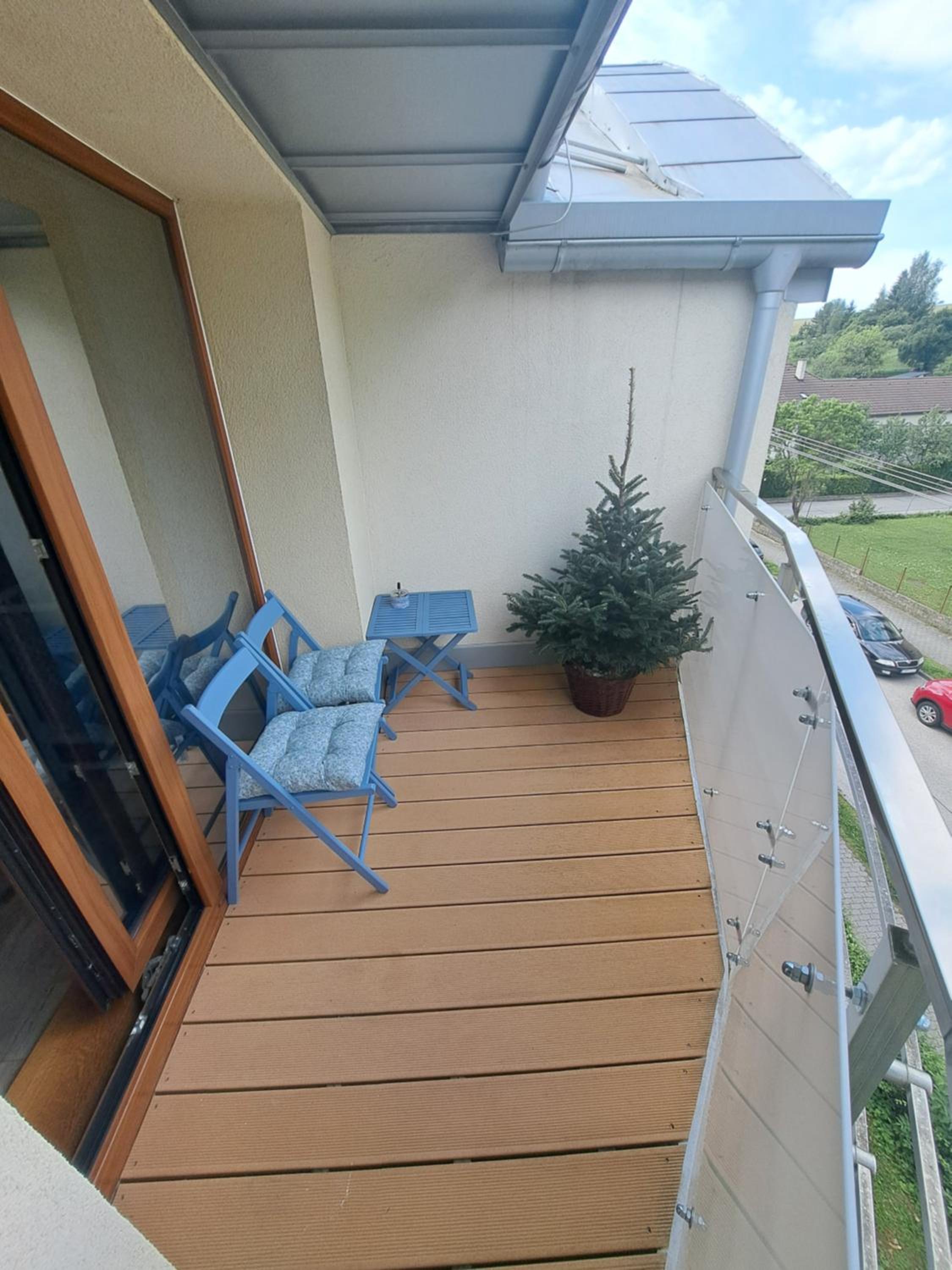 Two-Bedroom Apartment with Balcony photo 2