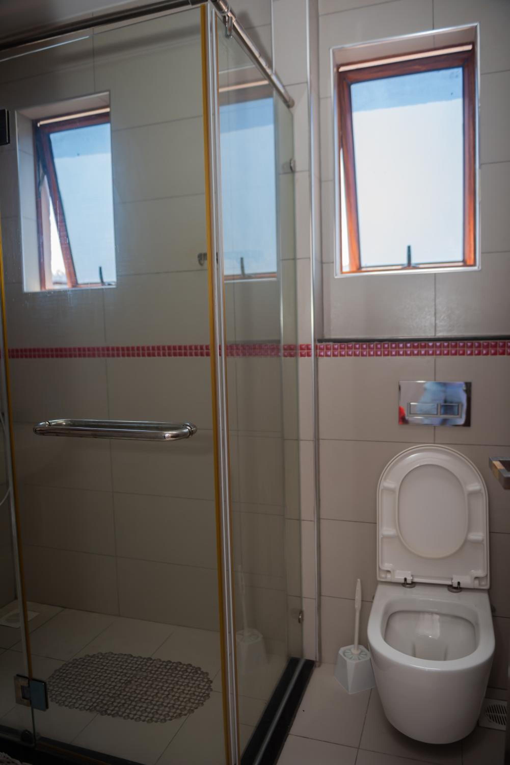 Three-Bedroom House photo 2