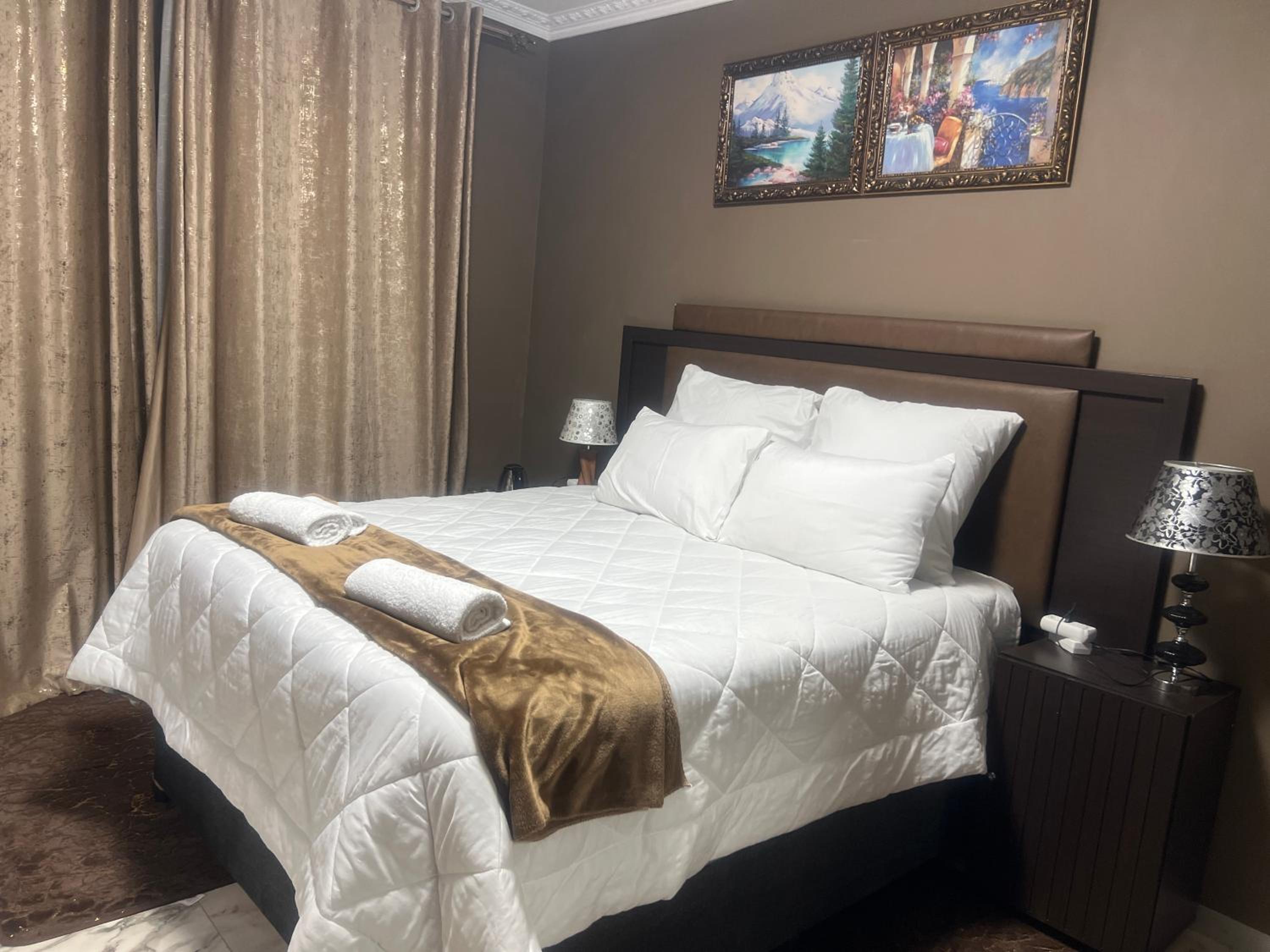Deluxe Double Room photo 2