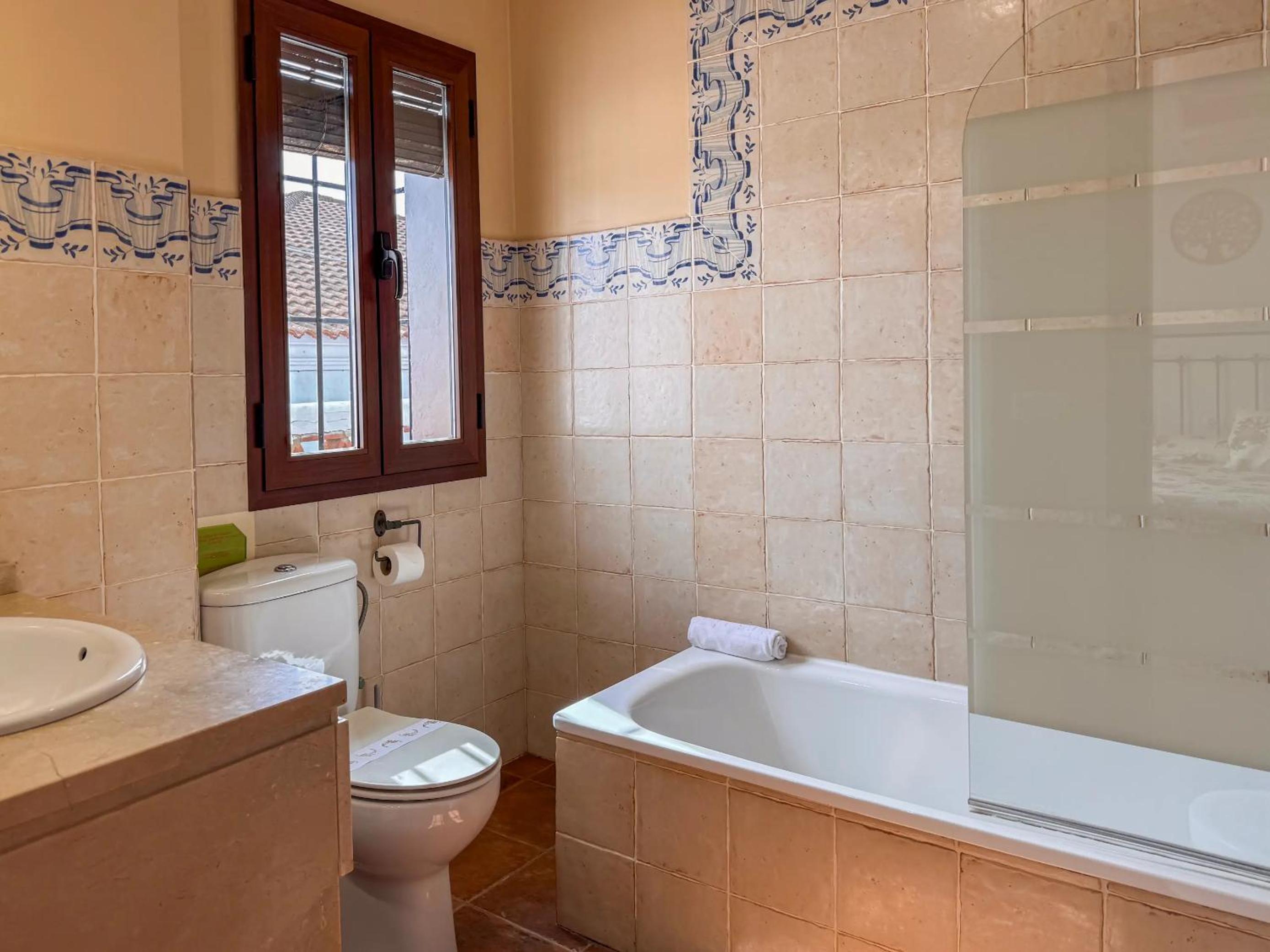 Double Room with Terrace - Photo 3