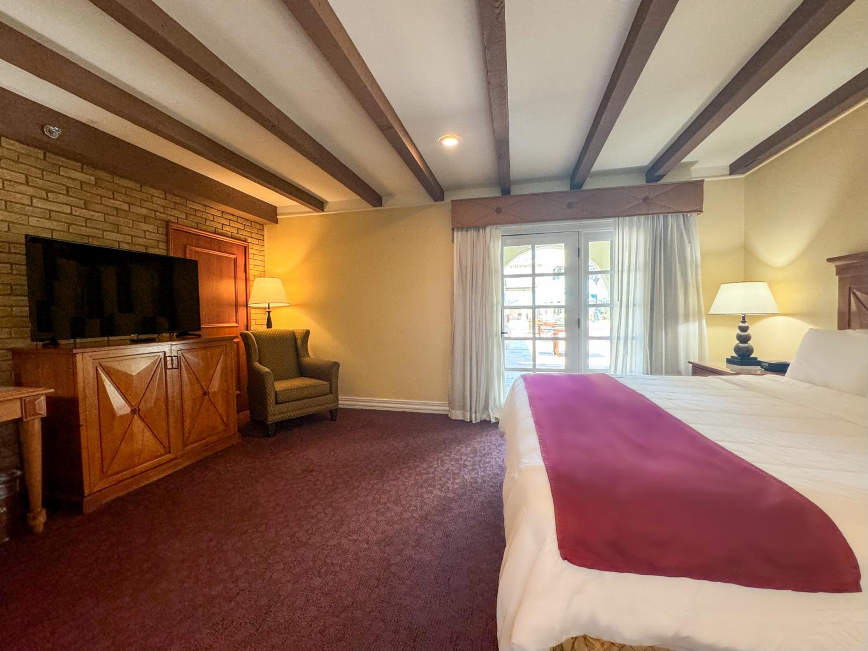 King Room - Disability Access - Photo 5