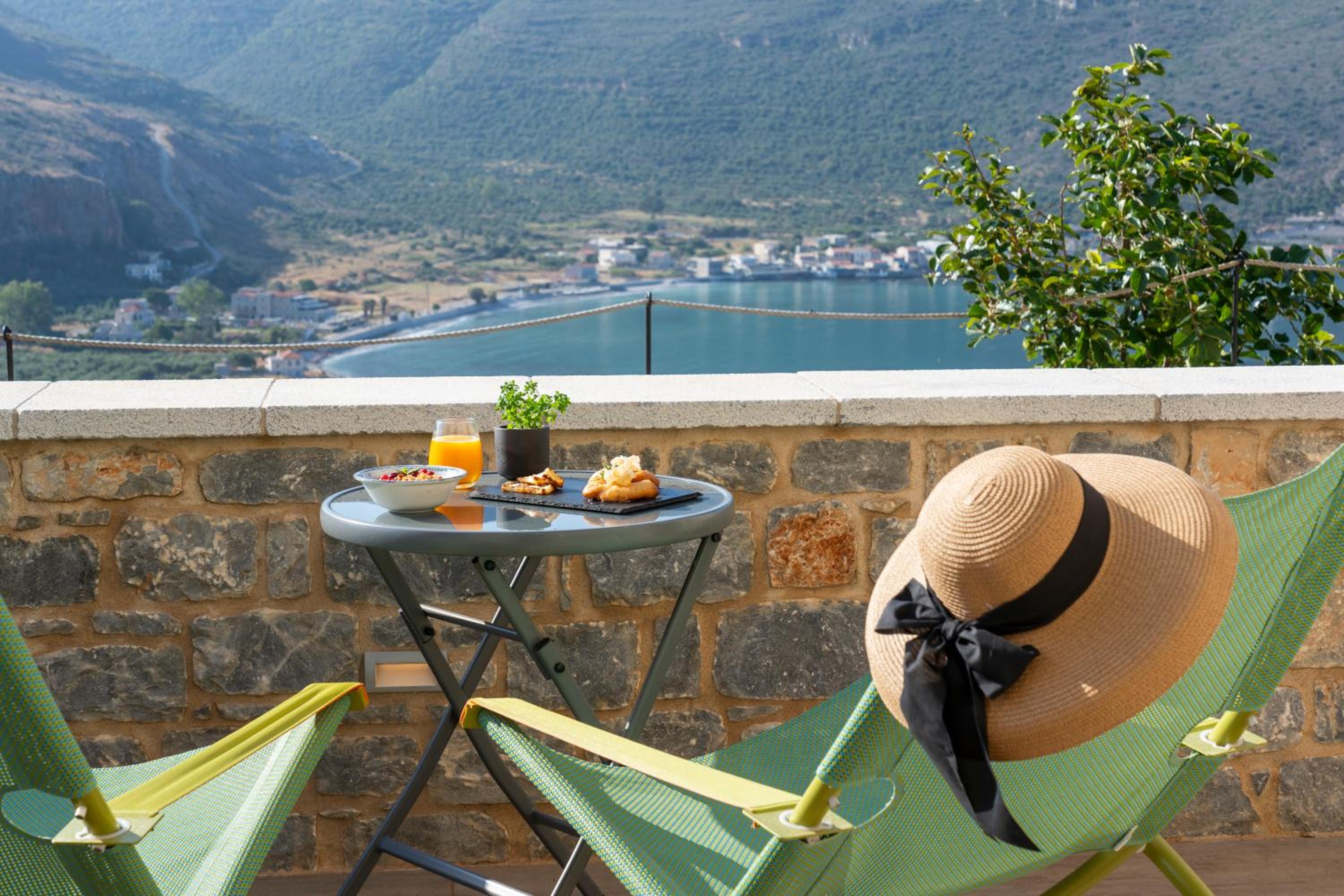 Junior Suite with Sea View - Photo 9