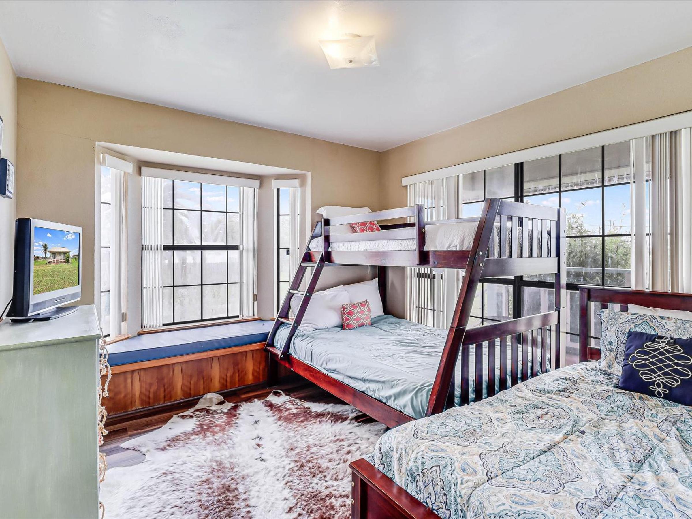 Three-Bedroom House photo 1