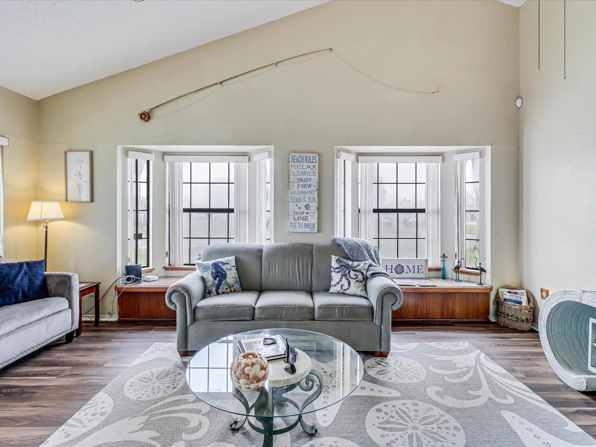 Three-Bedroom House photo 2
