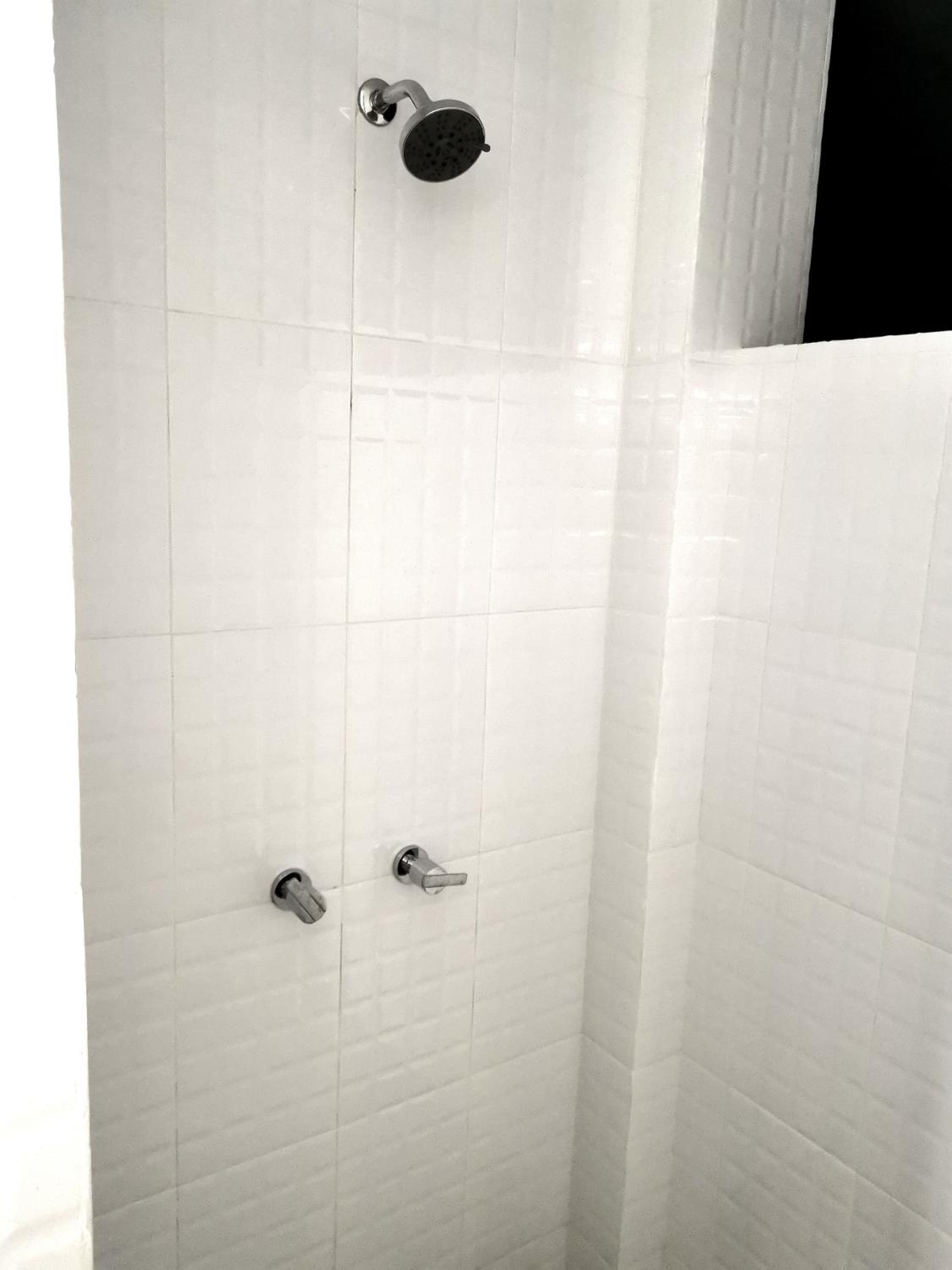 Standard Single Room with Shared Bathroom photo 2