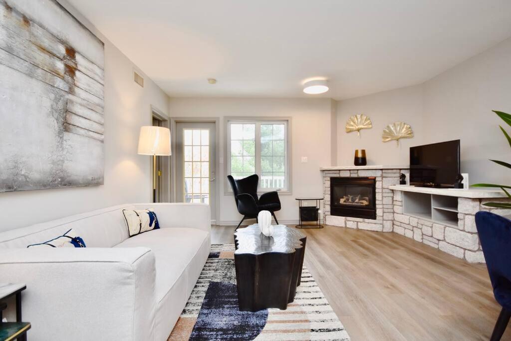 Two-Bedroom Deluxe Apartment With Balcony photo 2