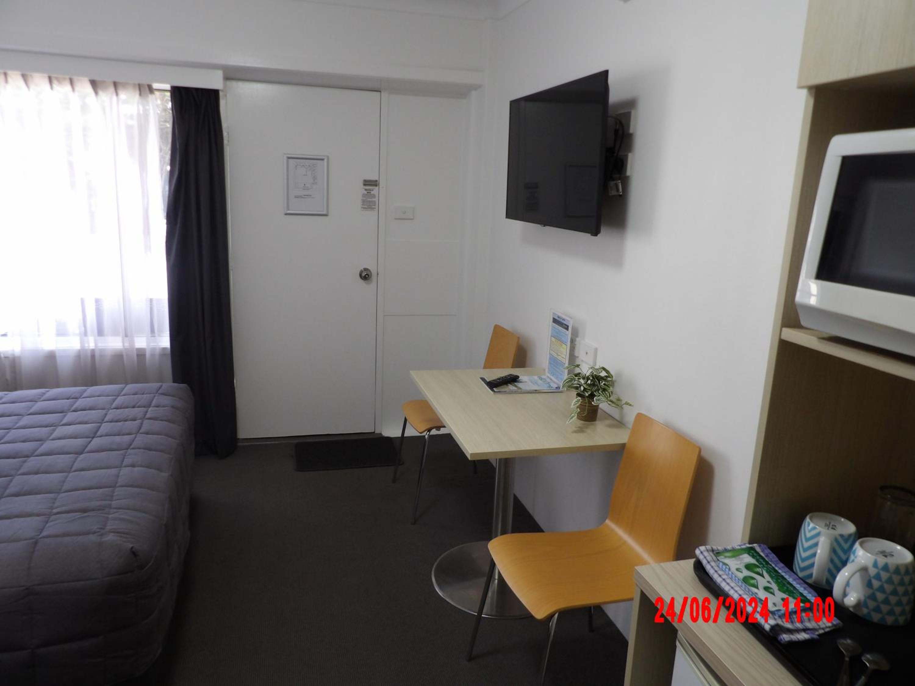Queen Suite photo 2