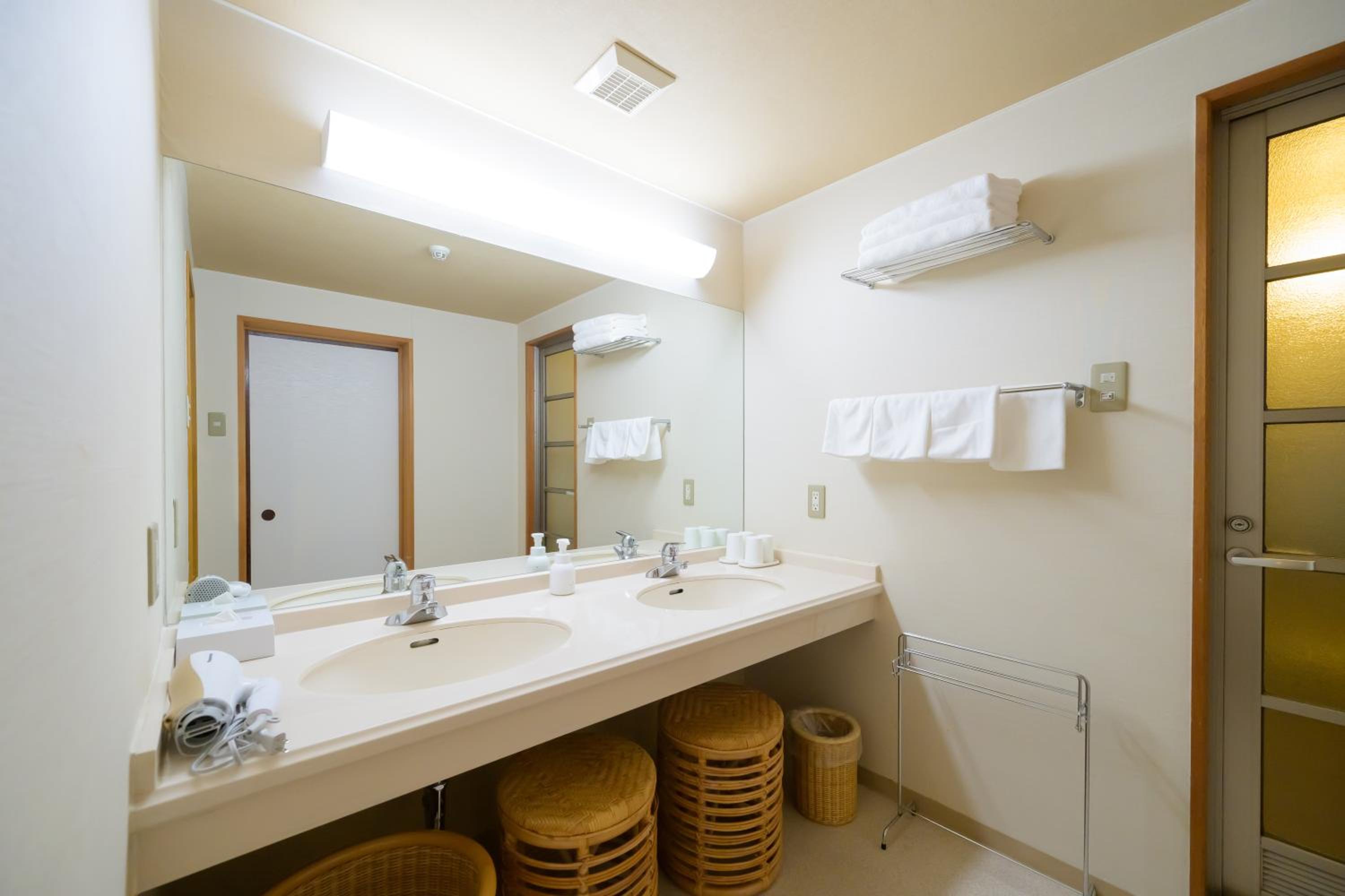 Japanese-Style Quadruple Room - Non Smoking - Photo 4