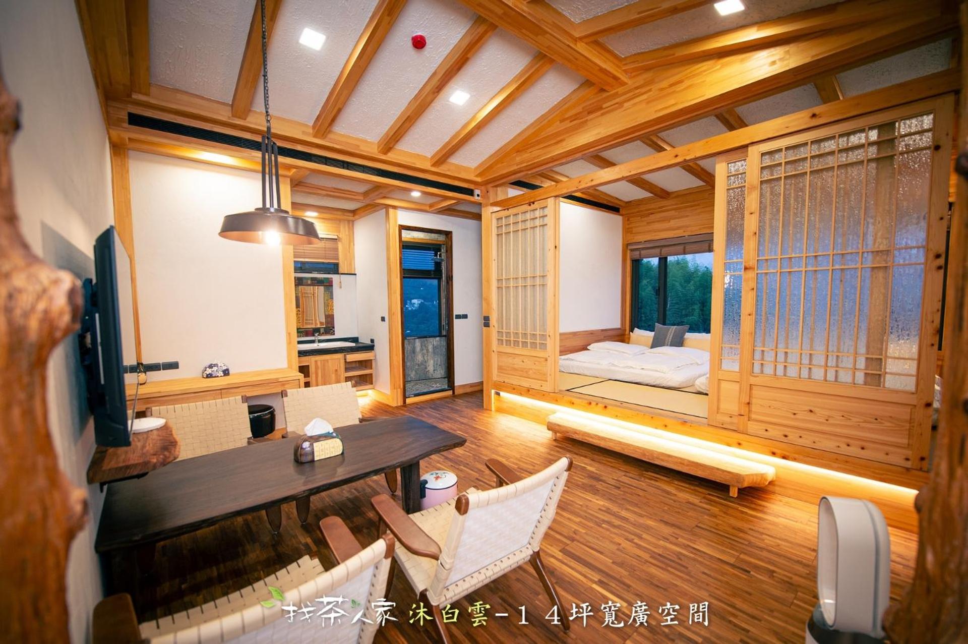 Quadruple Room with Mountain View