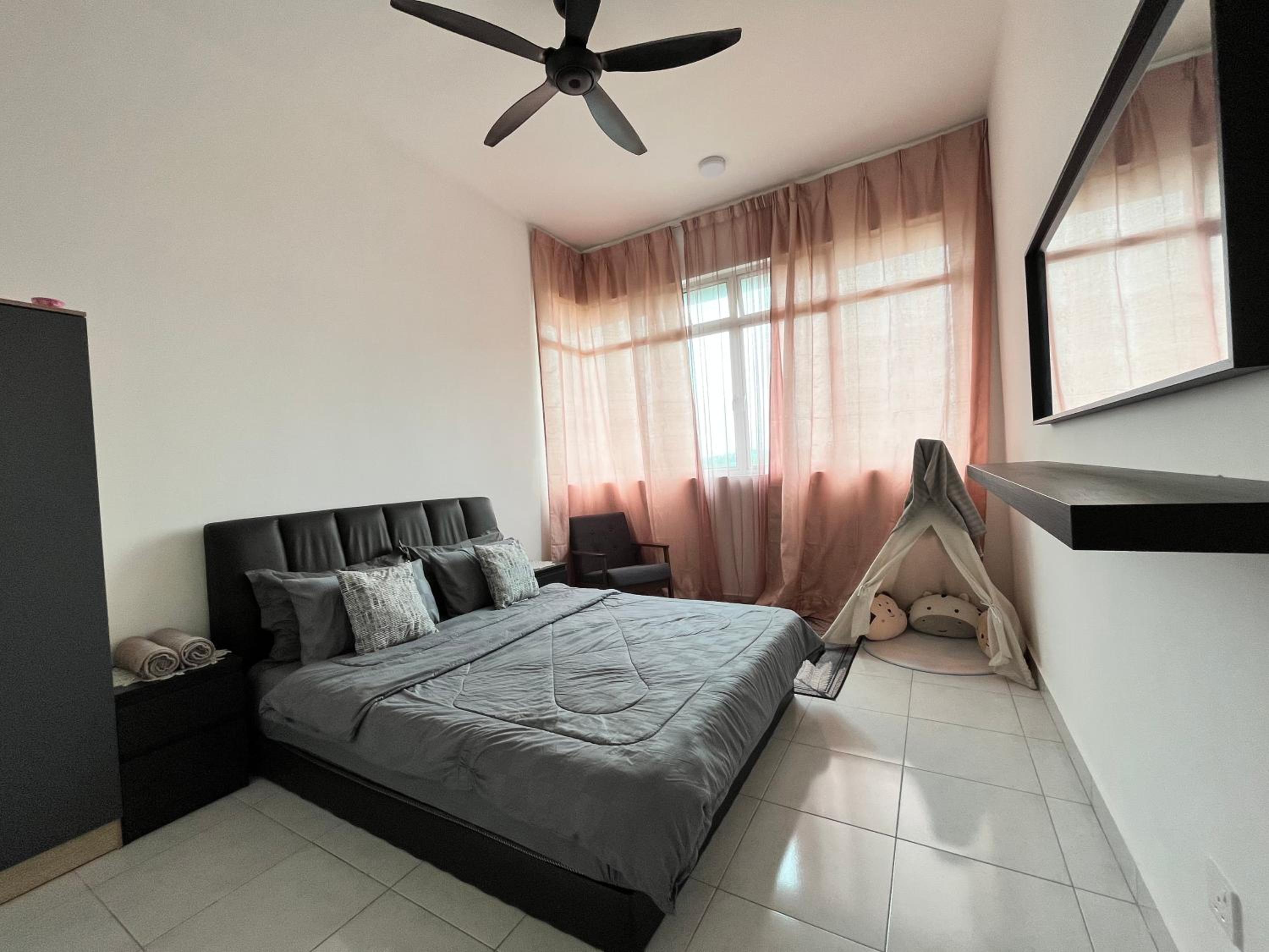Family Suite with Balcony photo 2