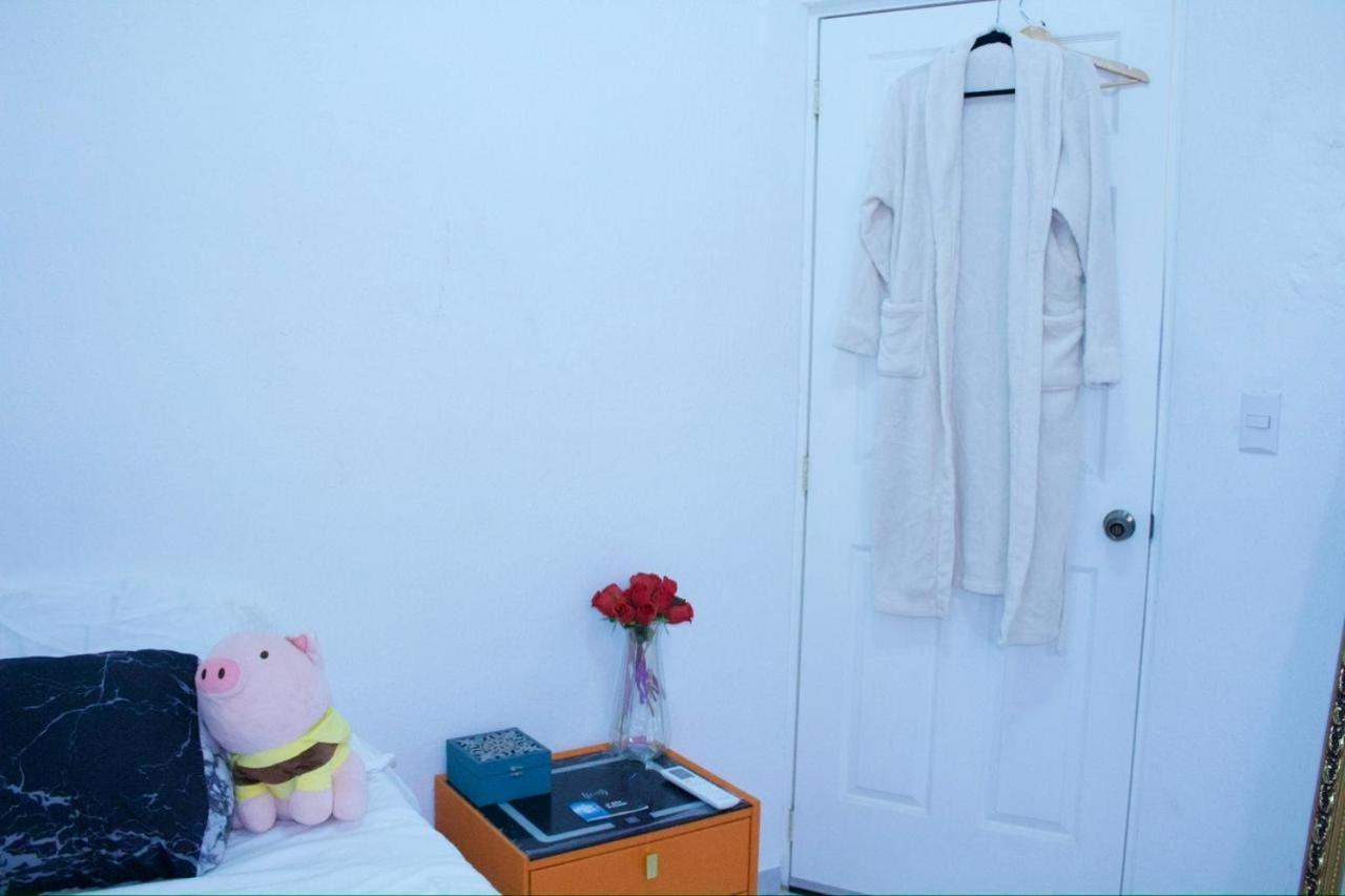 Three-Bedroom House photo 2