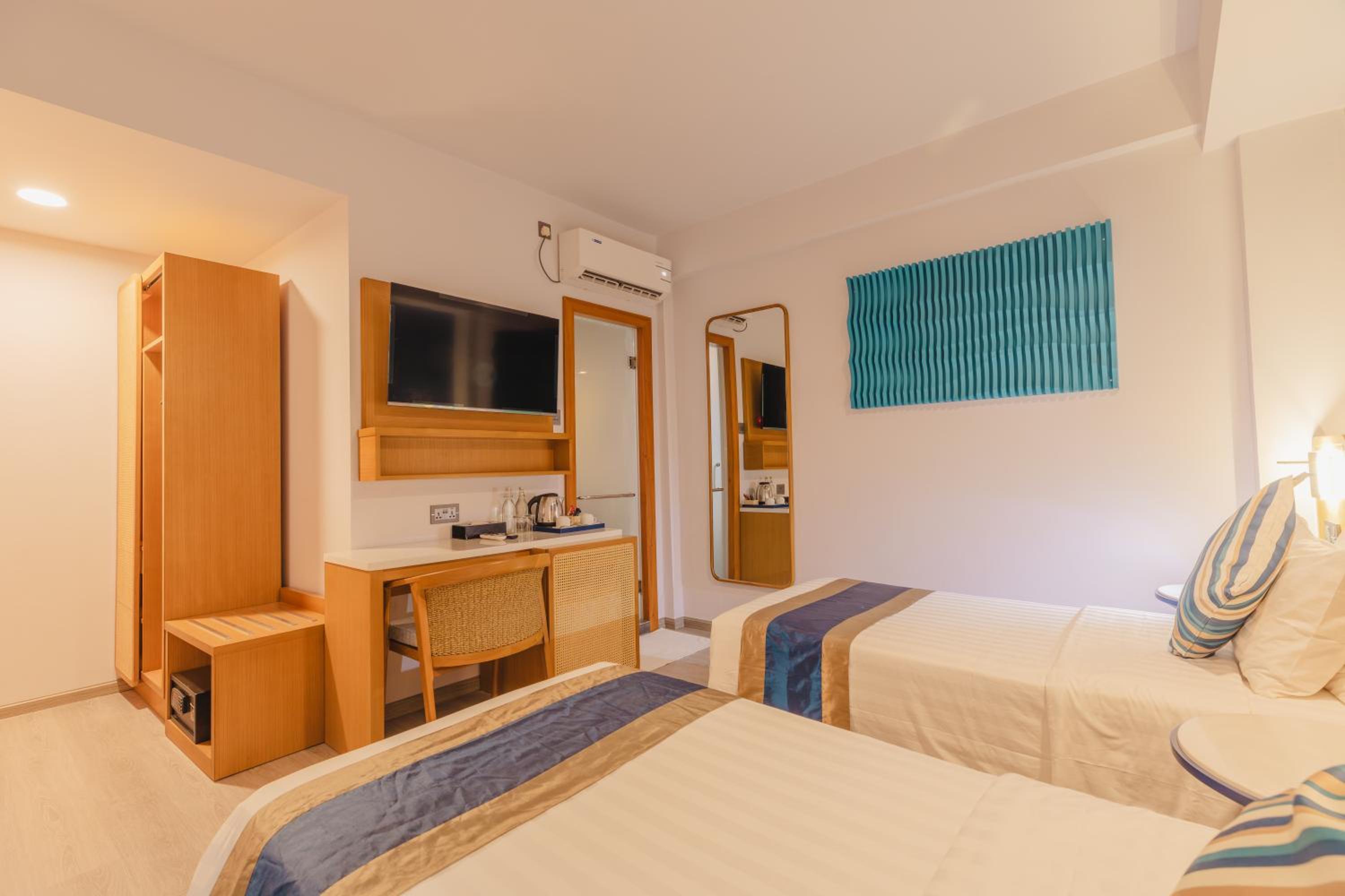 Standard Twin Room