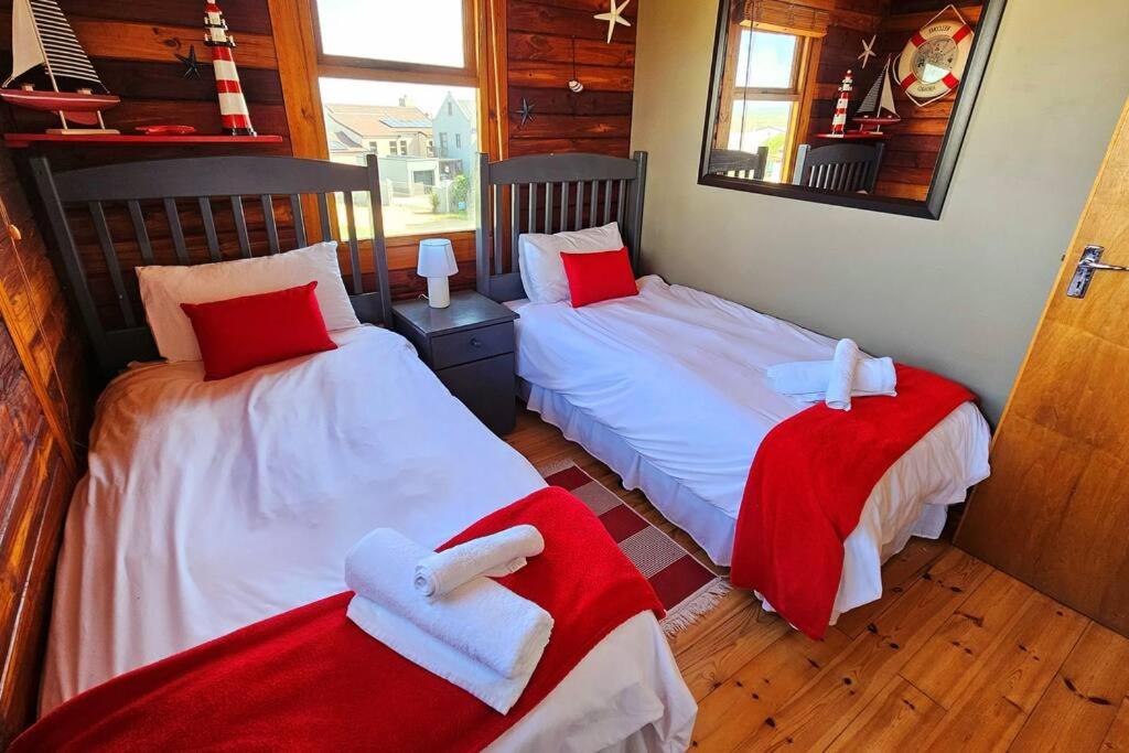 Four-Bedroom House photo 1