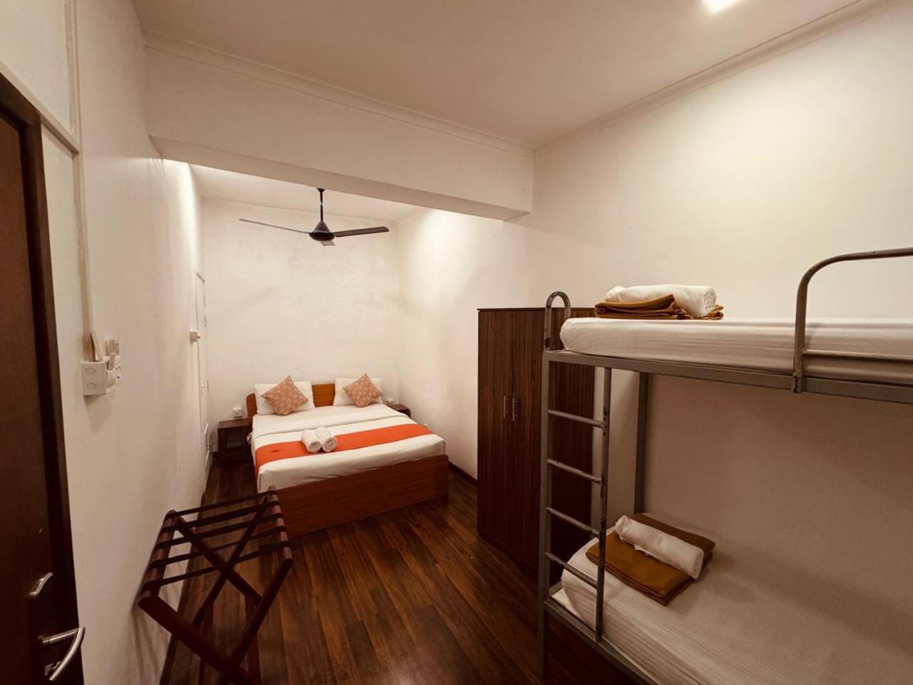 Chambre Familiale avec Salle de Bains Commune