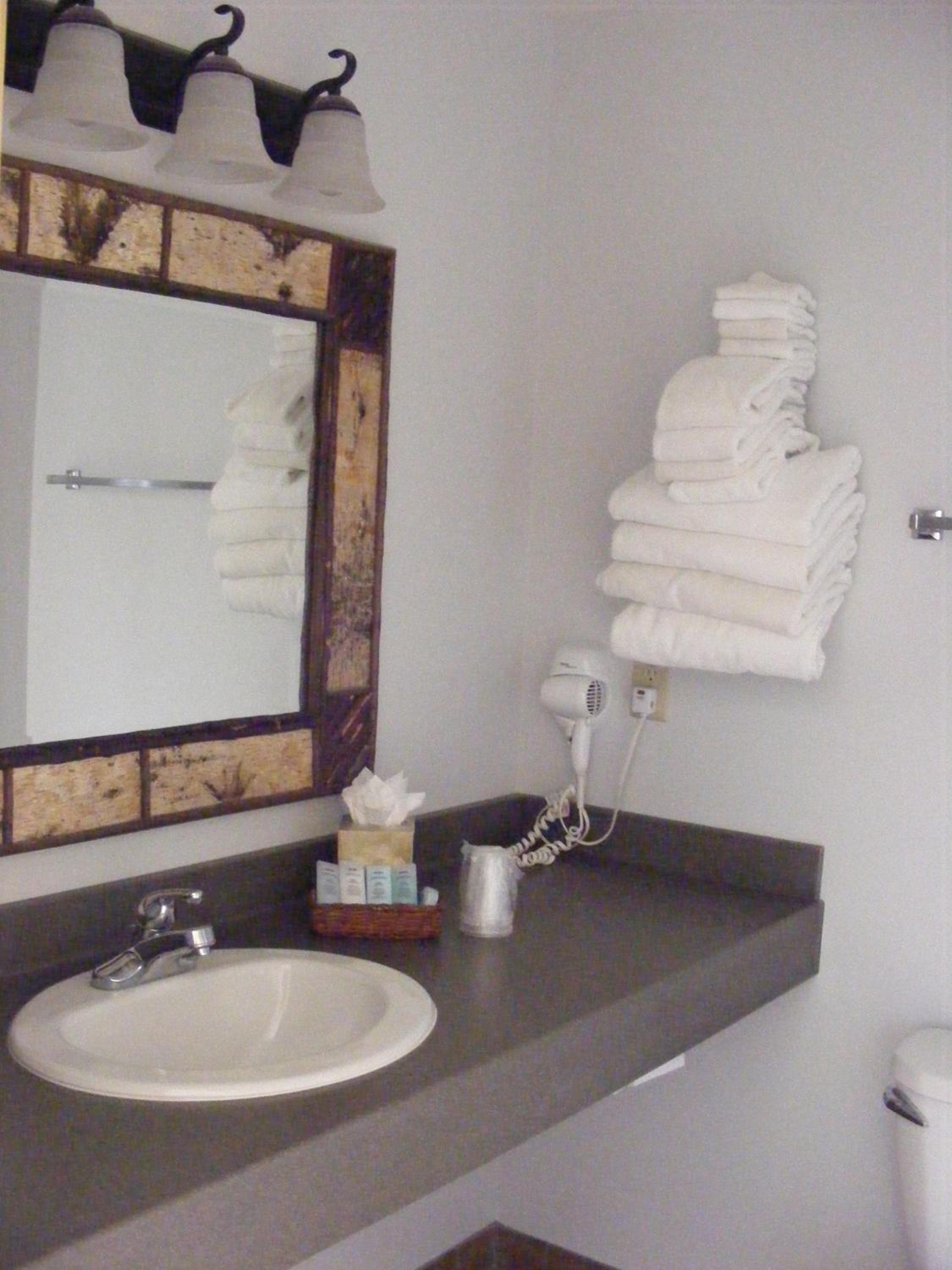 Standard King Room photo 3