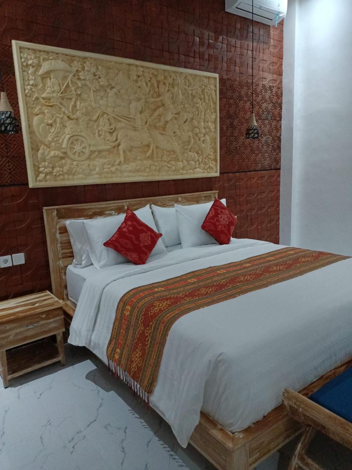 Three-Bedroom Villa photo 1