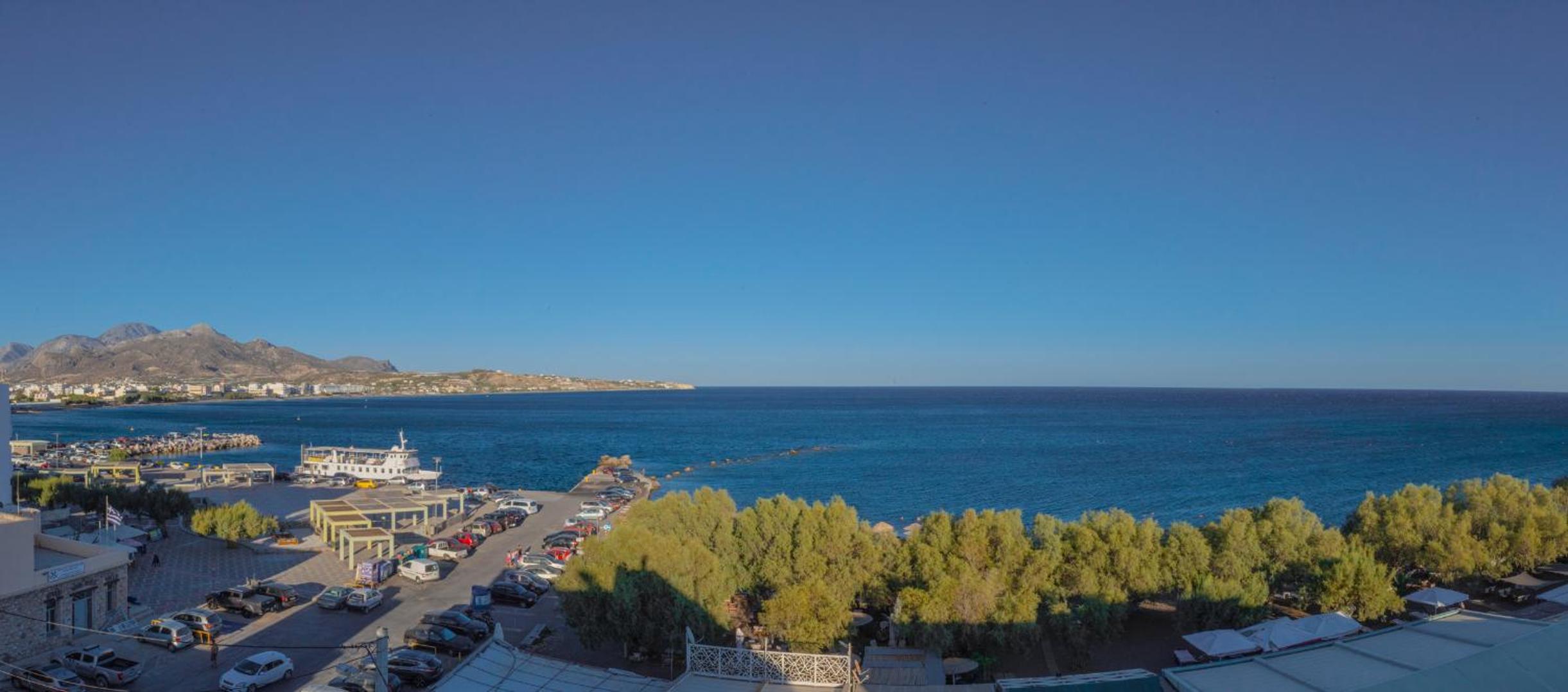 Deluxe Suite with Sea View photo 3
