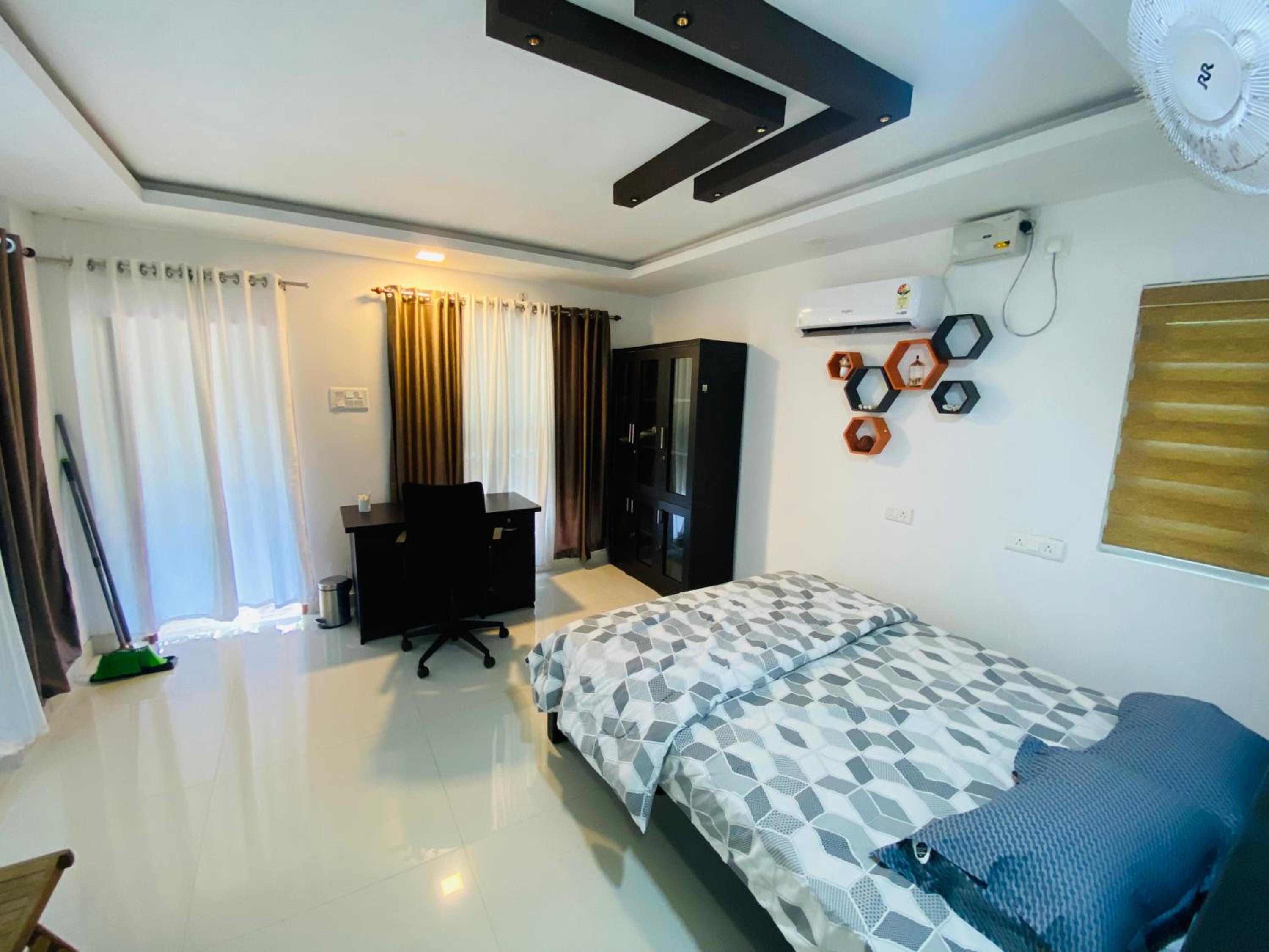 King Room with Garden View