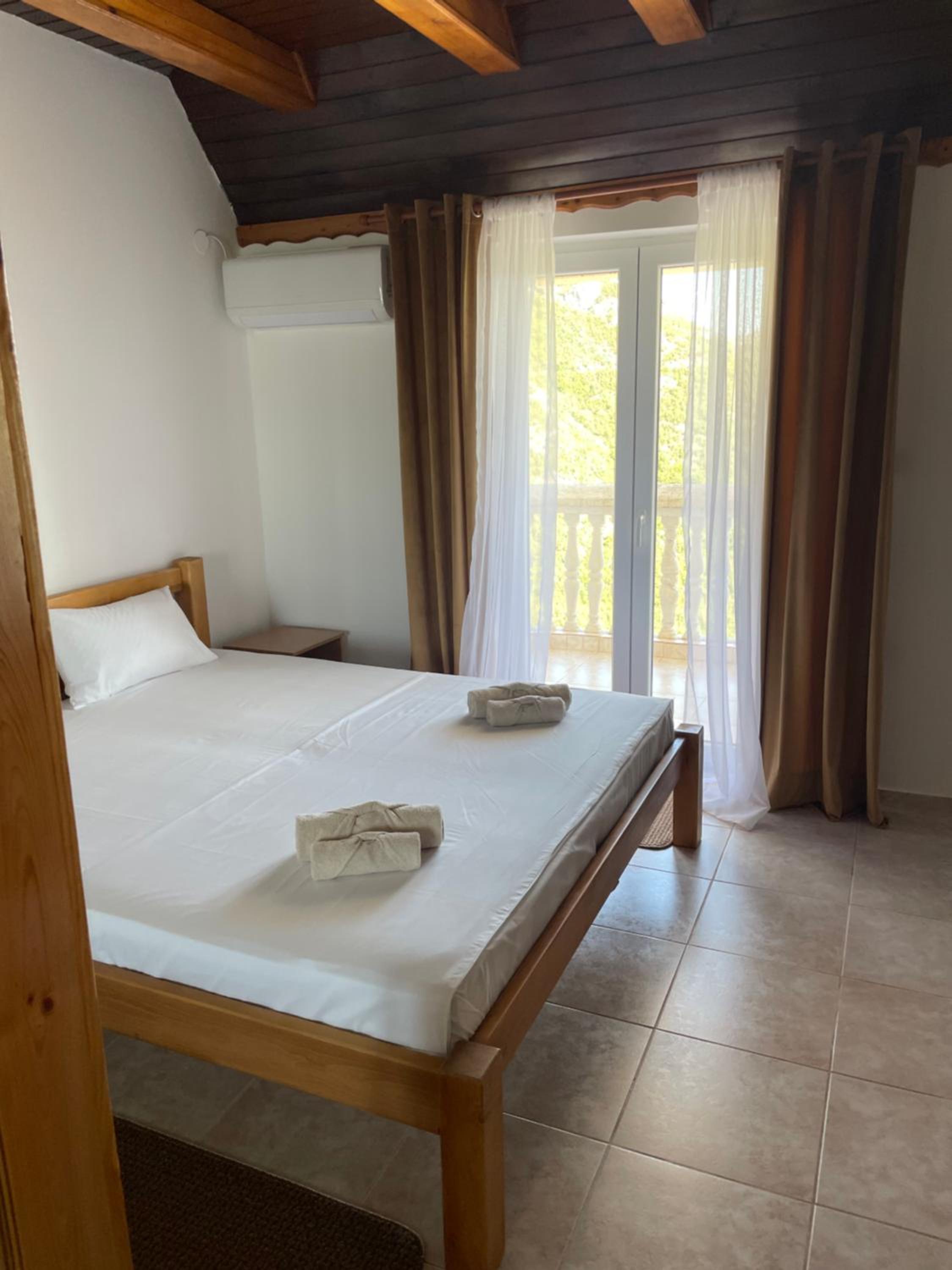 Double Room with Lake View