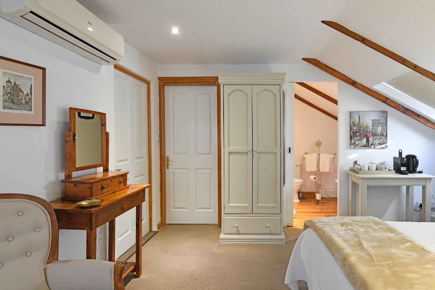 Twin/Double Room - Photo 9