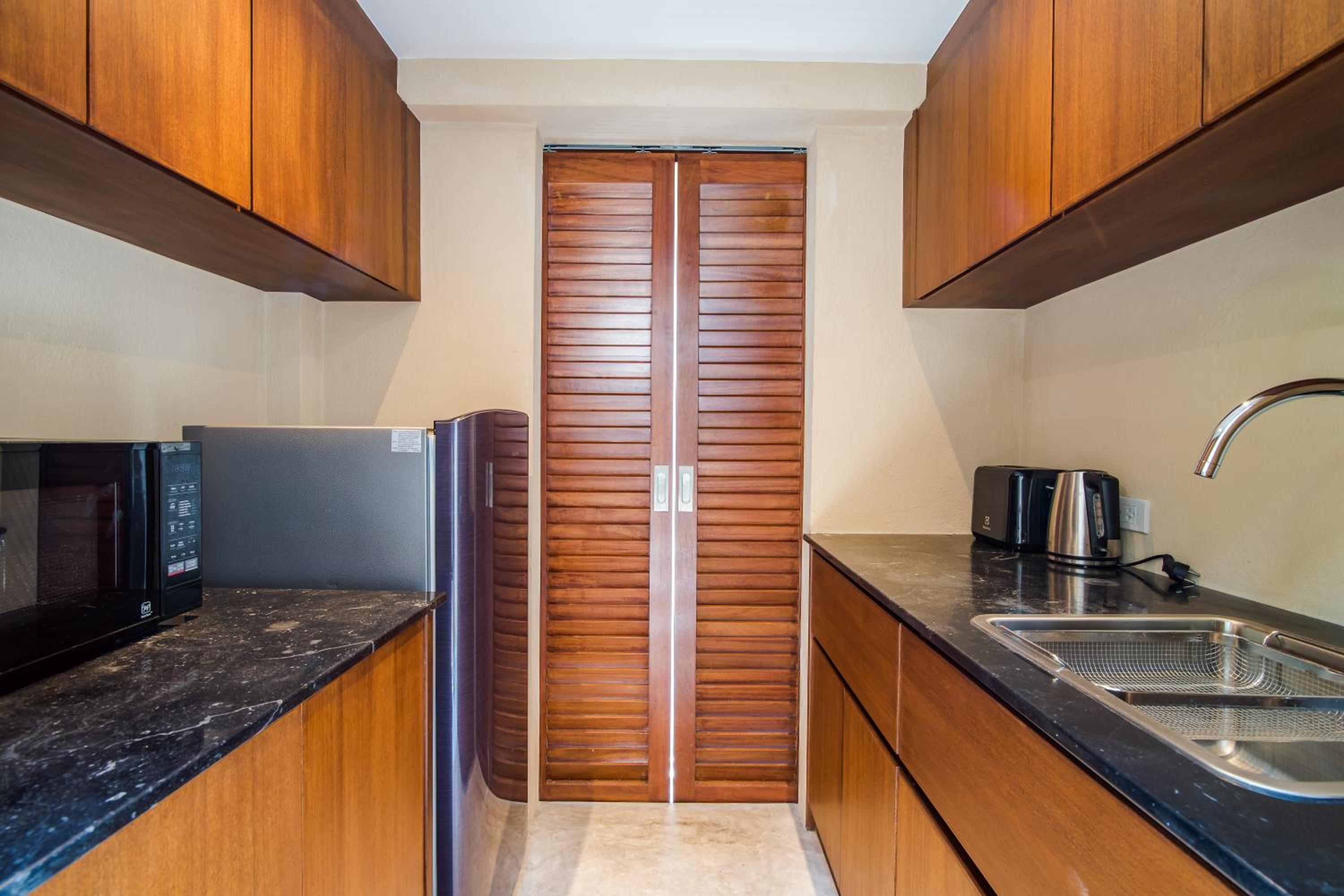 Luxury Two Bedroom Villa with a private pool - Photo 6