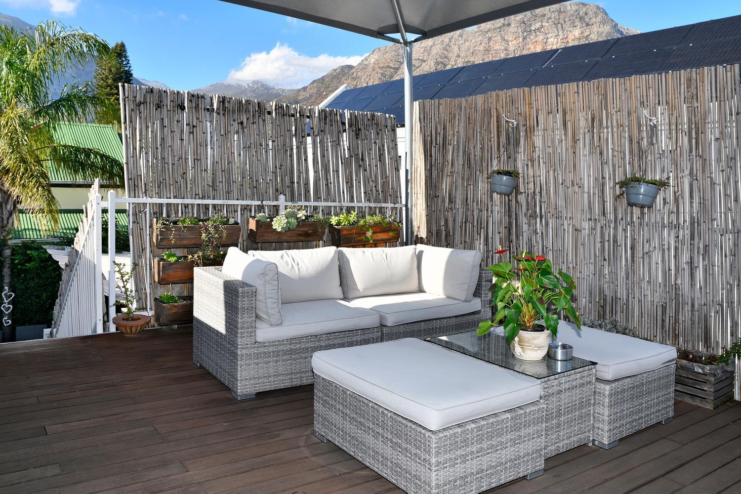  Double Room with bathtub and balcony - Photo 8