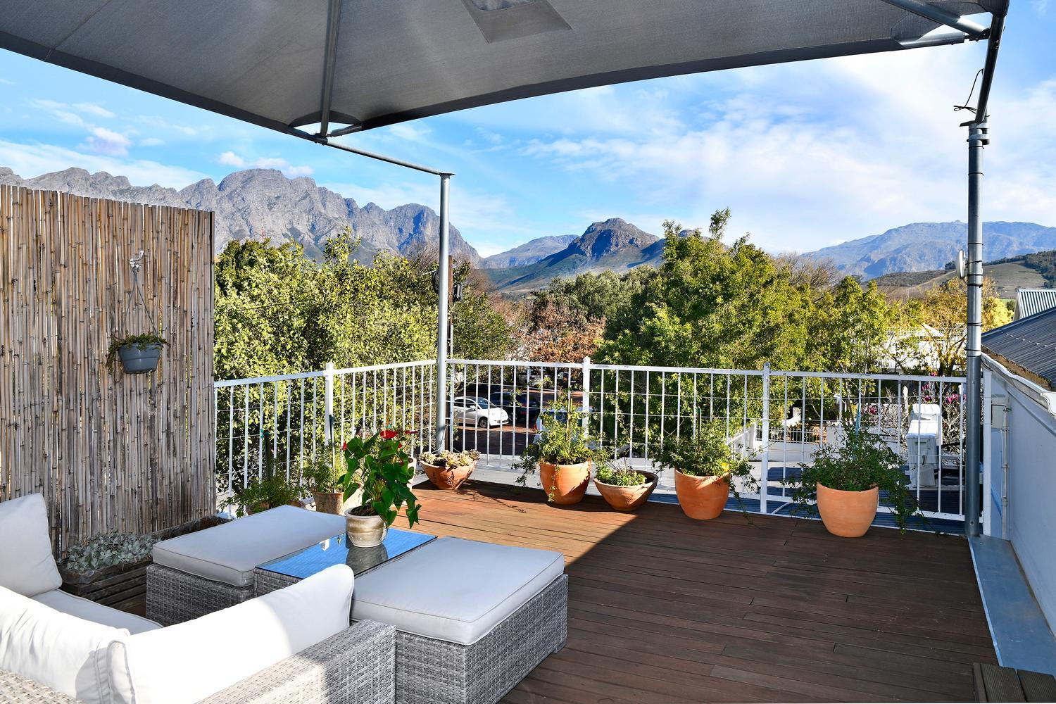 Double Room with bathtub and balcony - Photo 7