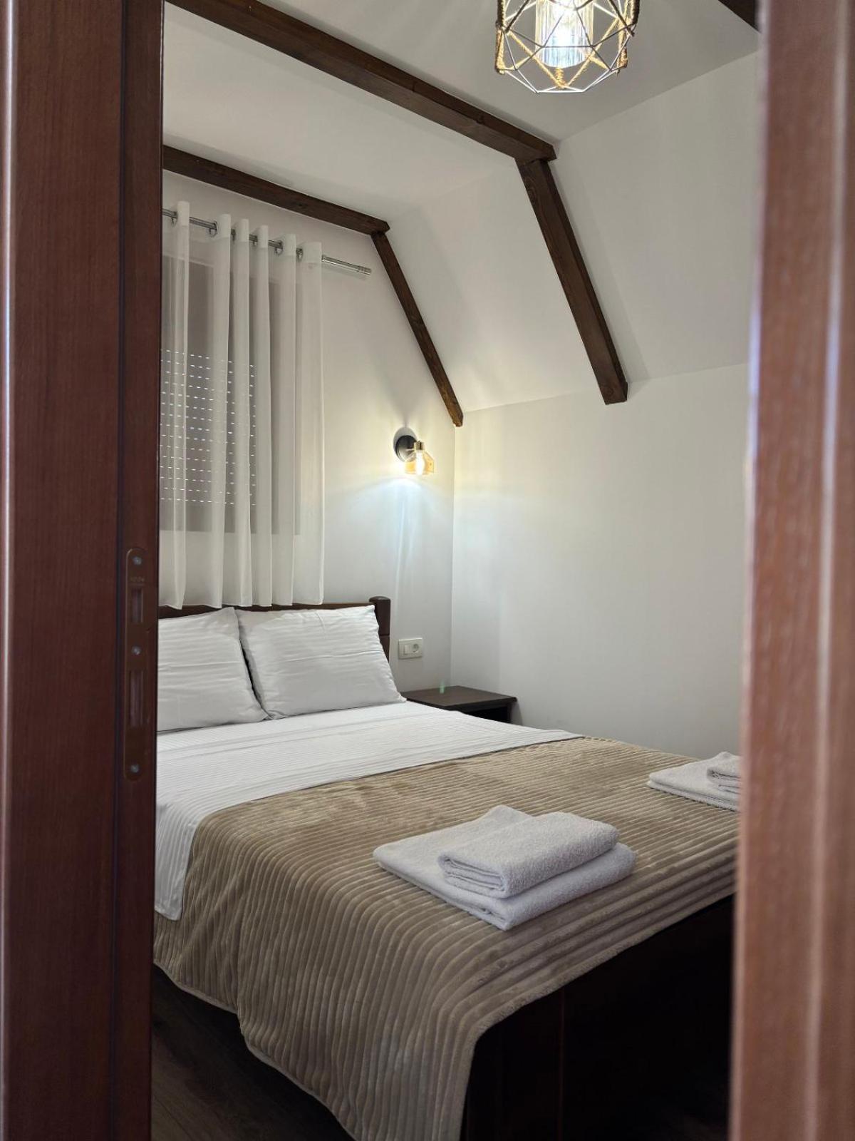 Three-Bedroom Villa photo 2