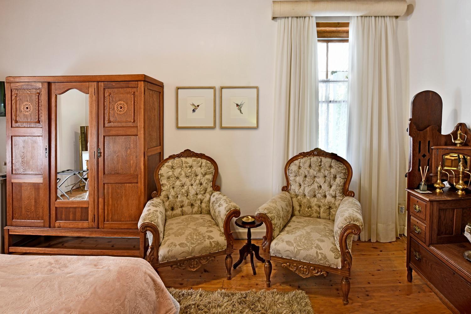 Twin/Double Room with bath - Photo 7
