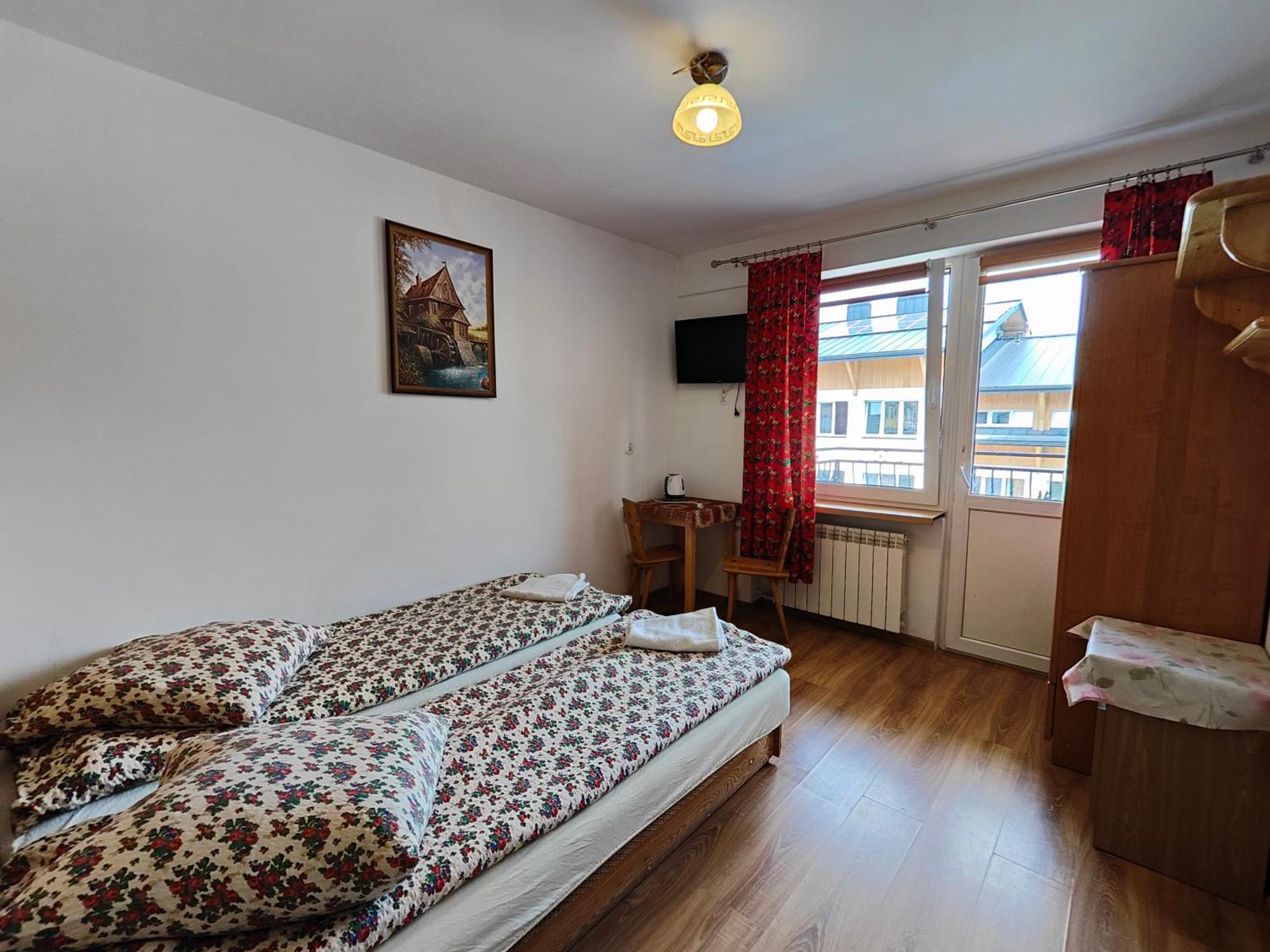 Double or Twin Room - Photo 2