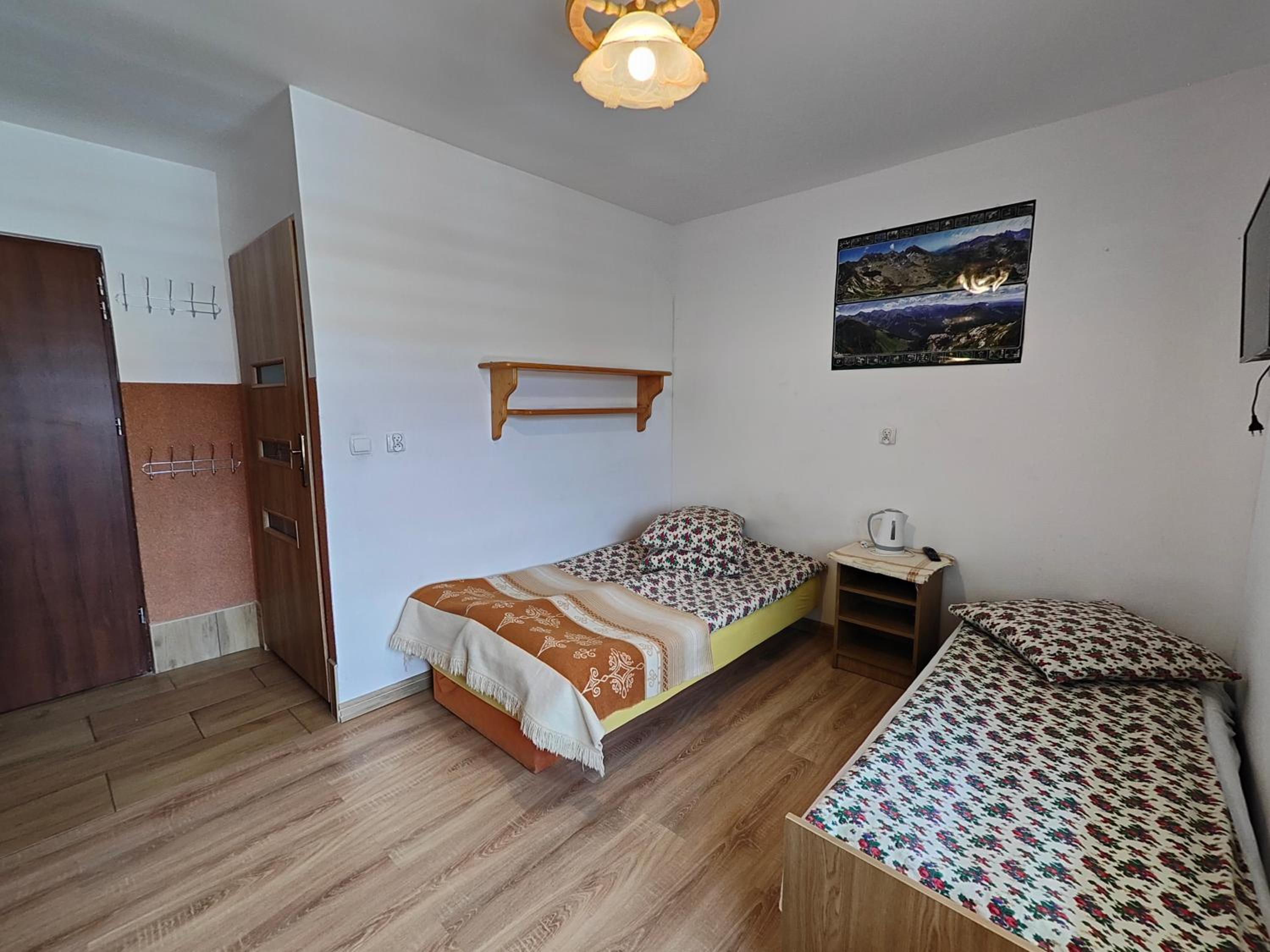 Double or Twin Room - Photo 3