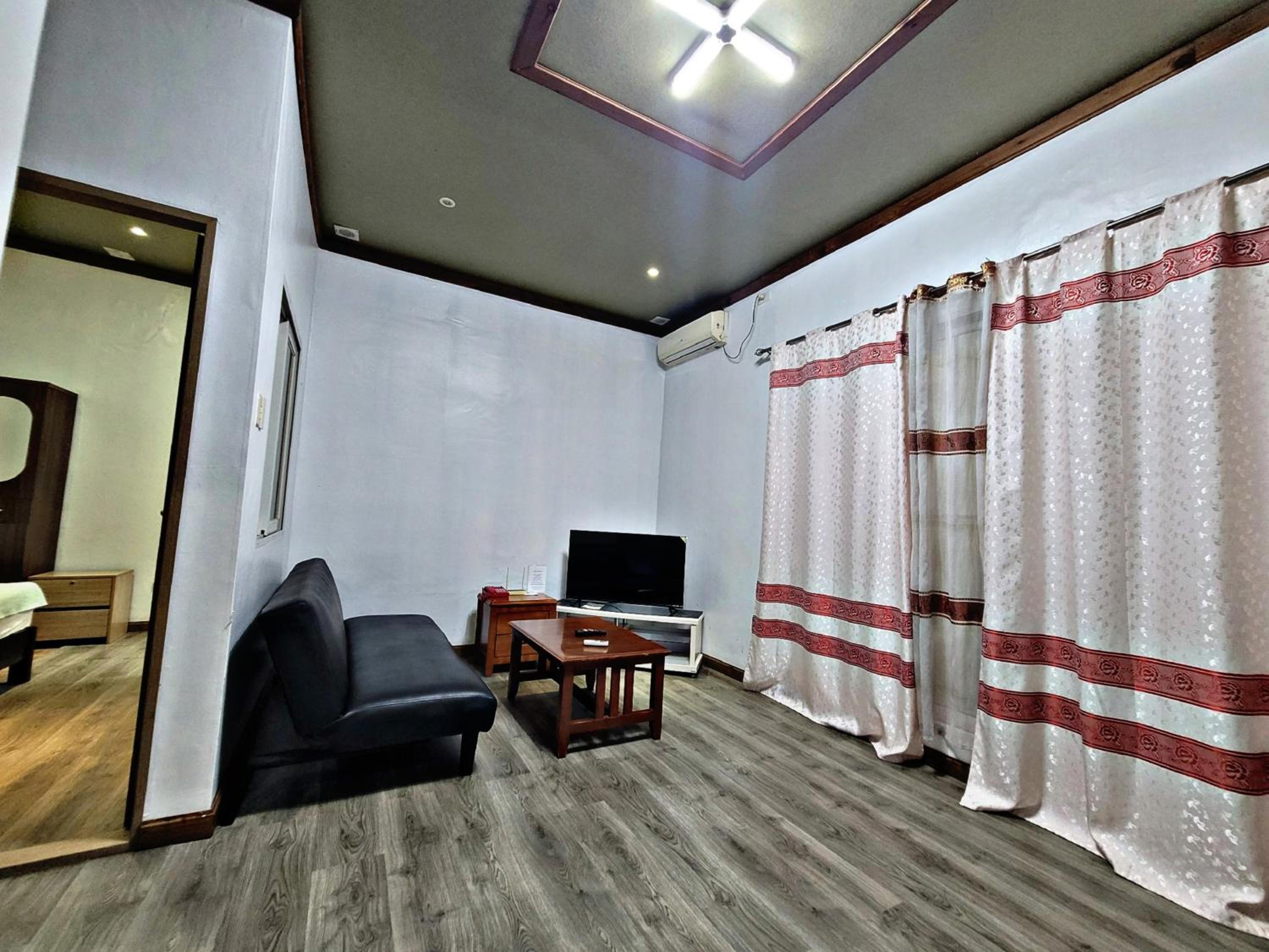 Double Room with Private Bathroom photo 2