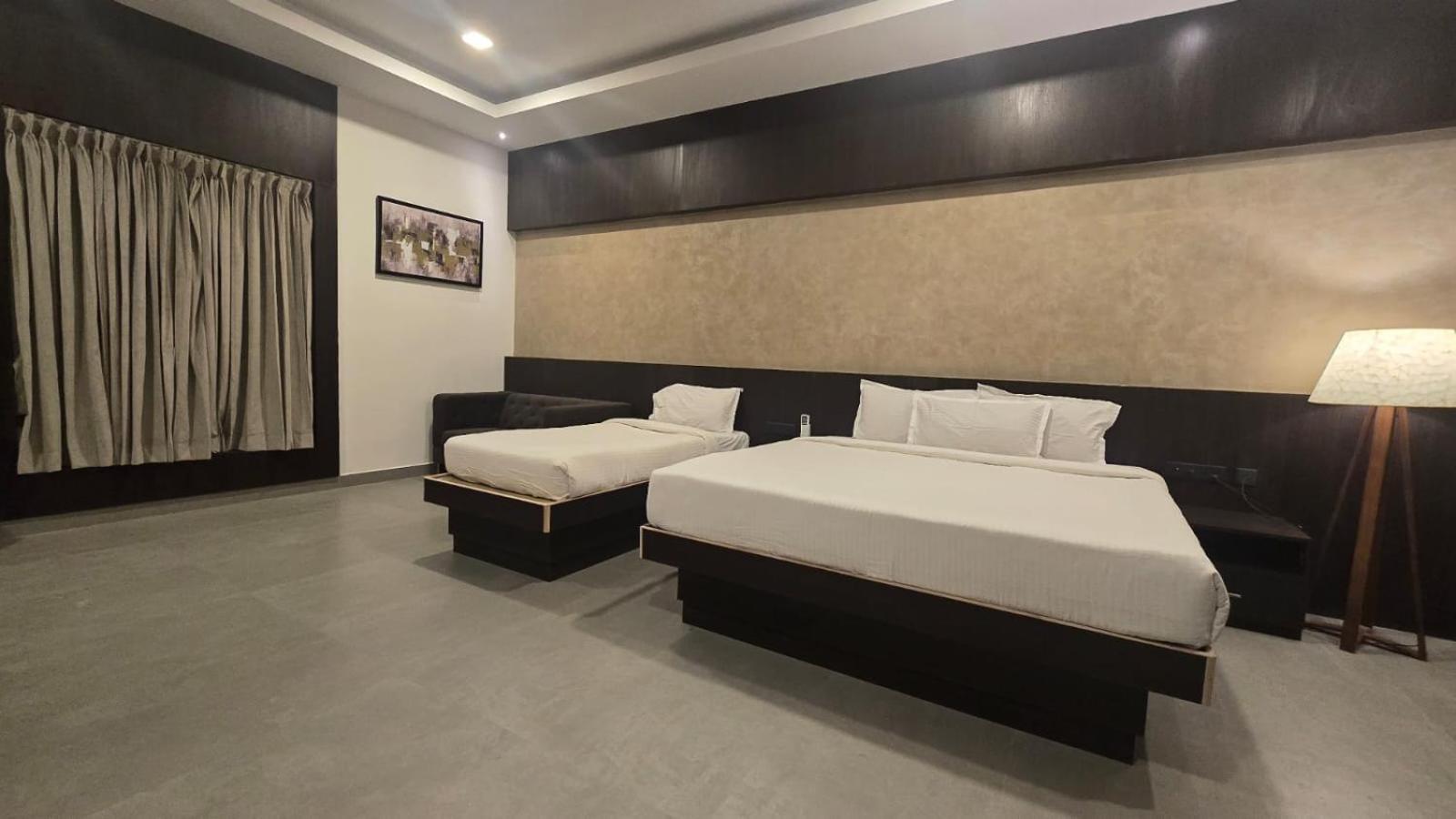 Triple Room with Garden View - Photo 3