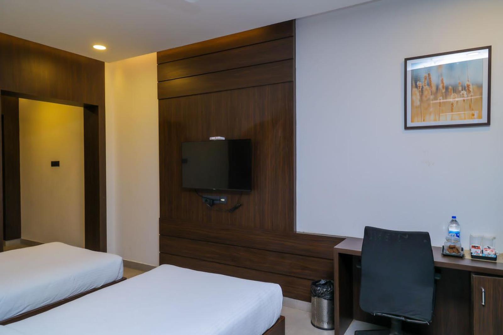 Twin Room with Balcony