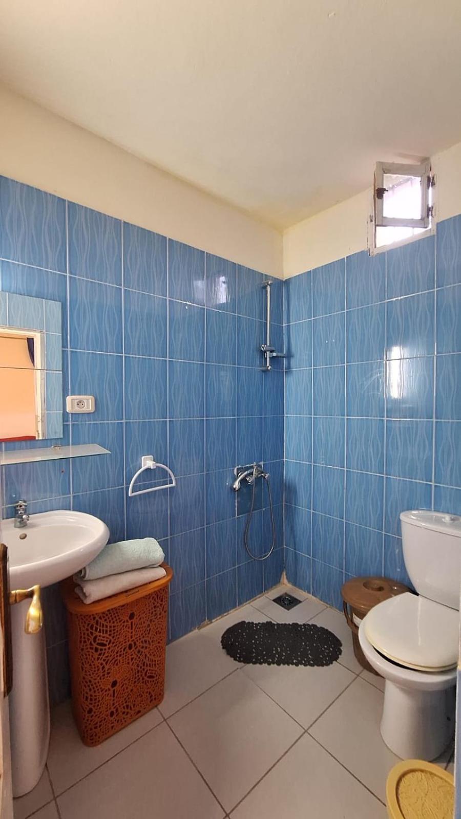 One-Bedroom House photo 3