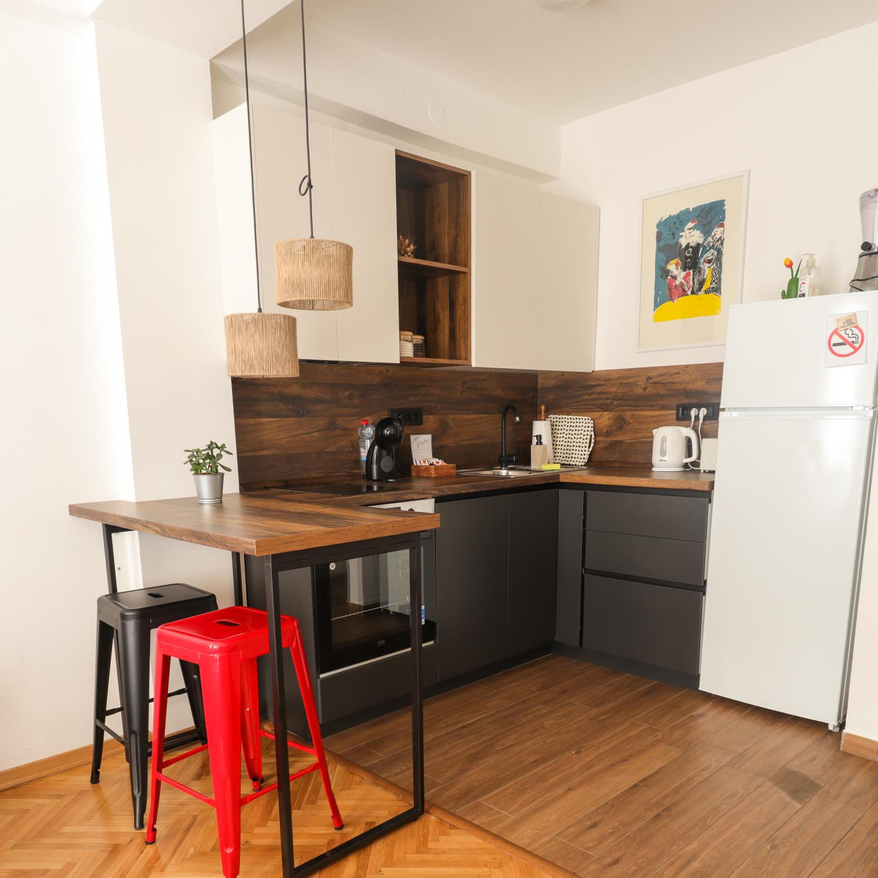 One-Bedroom Apartment photo 3