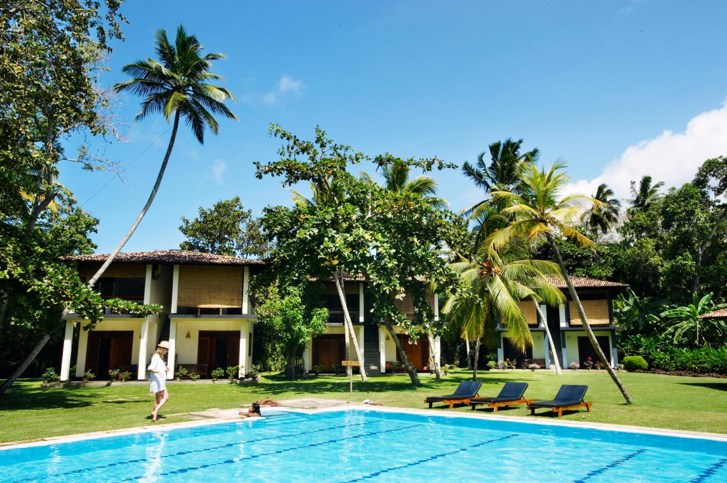 Deluxe Villa Ground Floor with Free 24 hours Check-in & Check-out photo 3