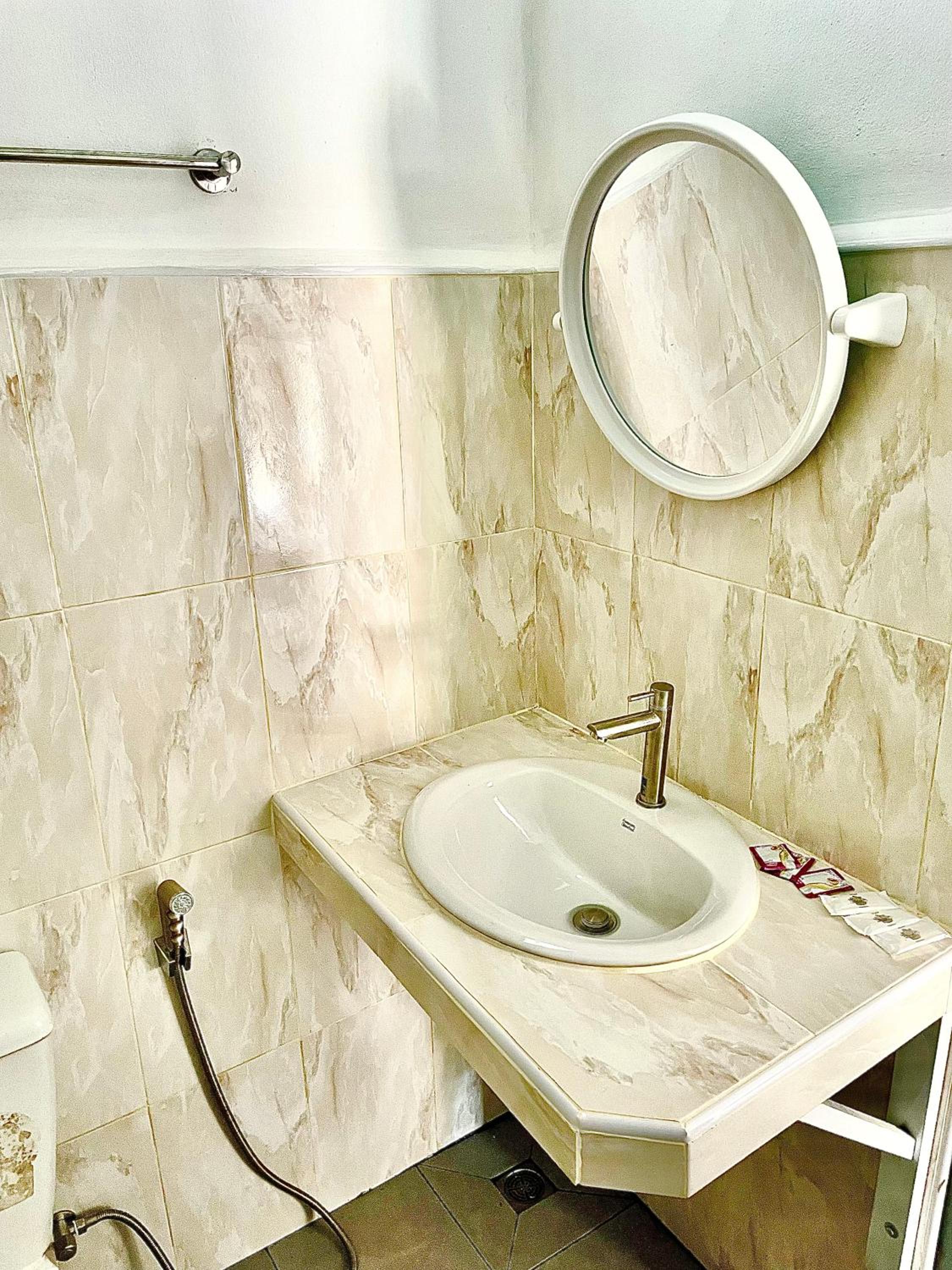 Basic Triple Room - Photo 3