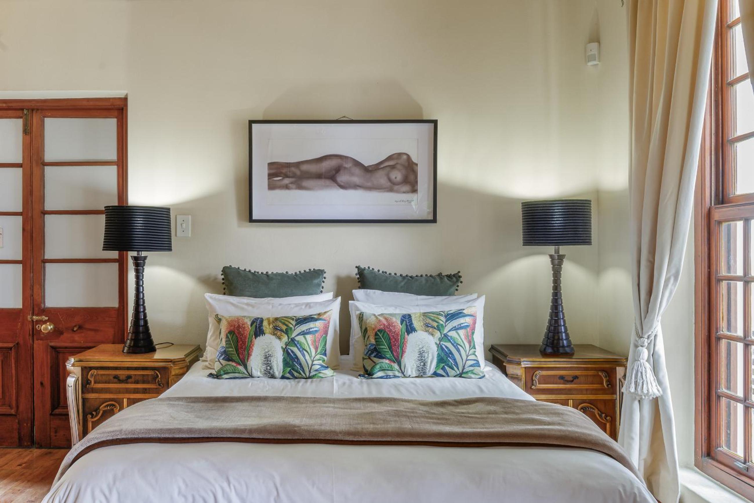 Deluxe Queen Room