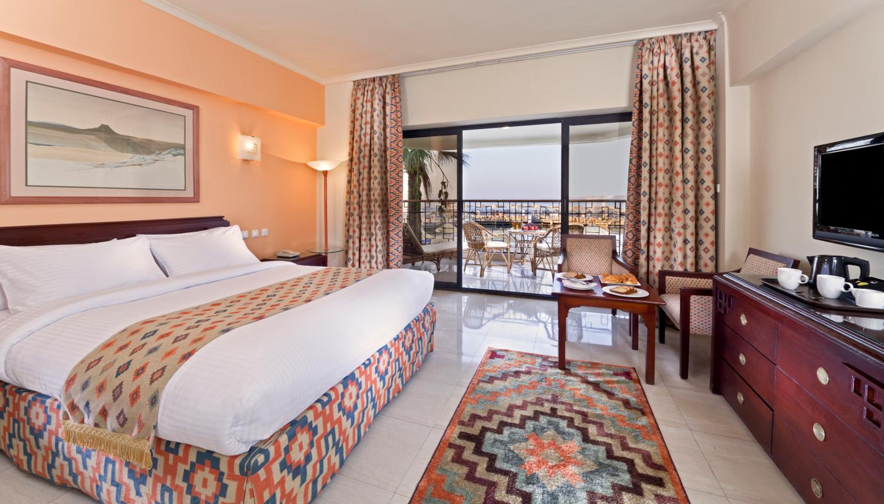 Deluxe Room Sea View - Photo 1