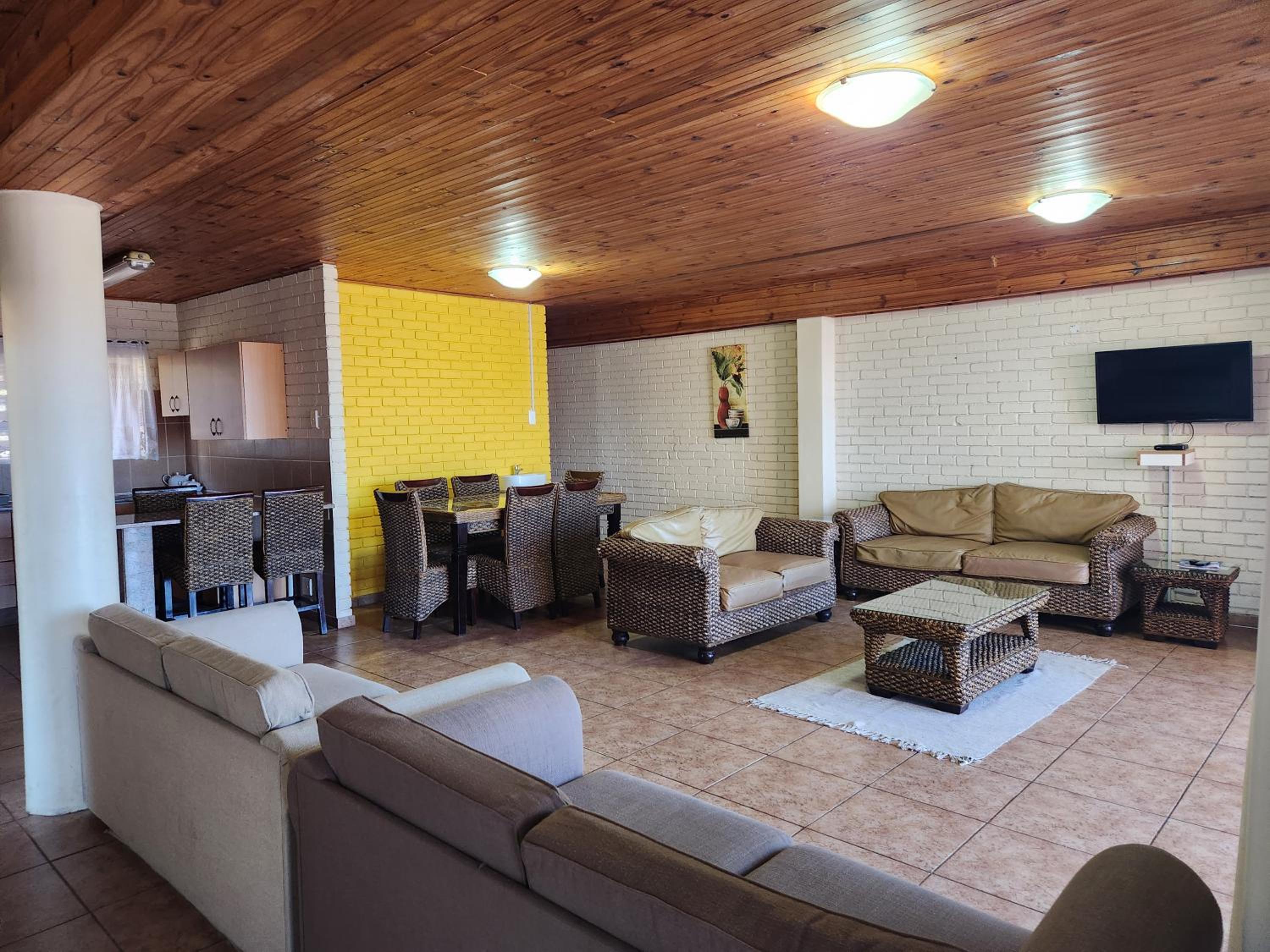 Large Chalet - Photo 15