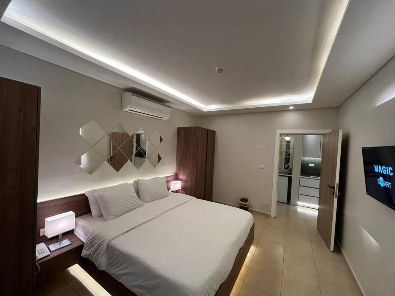 Deluxe Family Suite photo 2