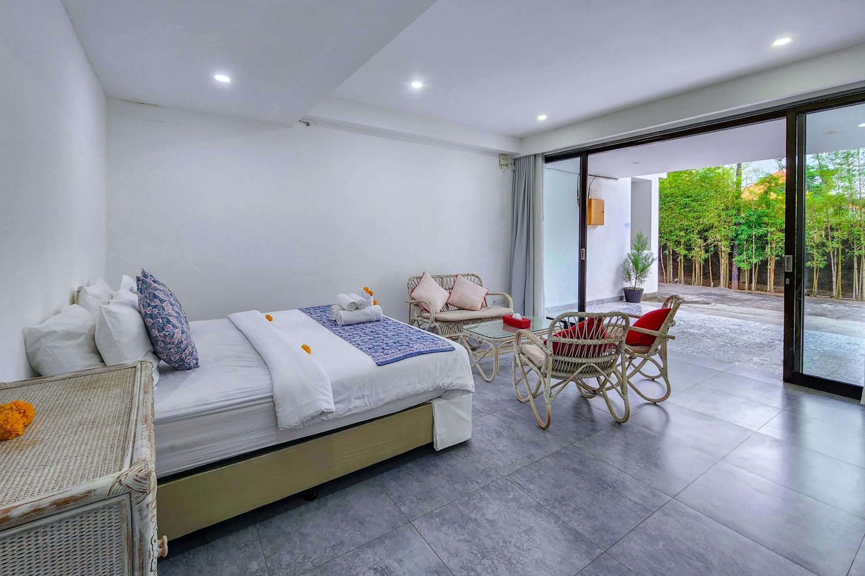 Villa with Private Pool photo 1