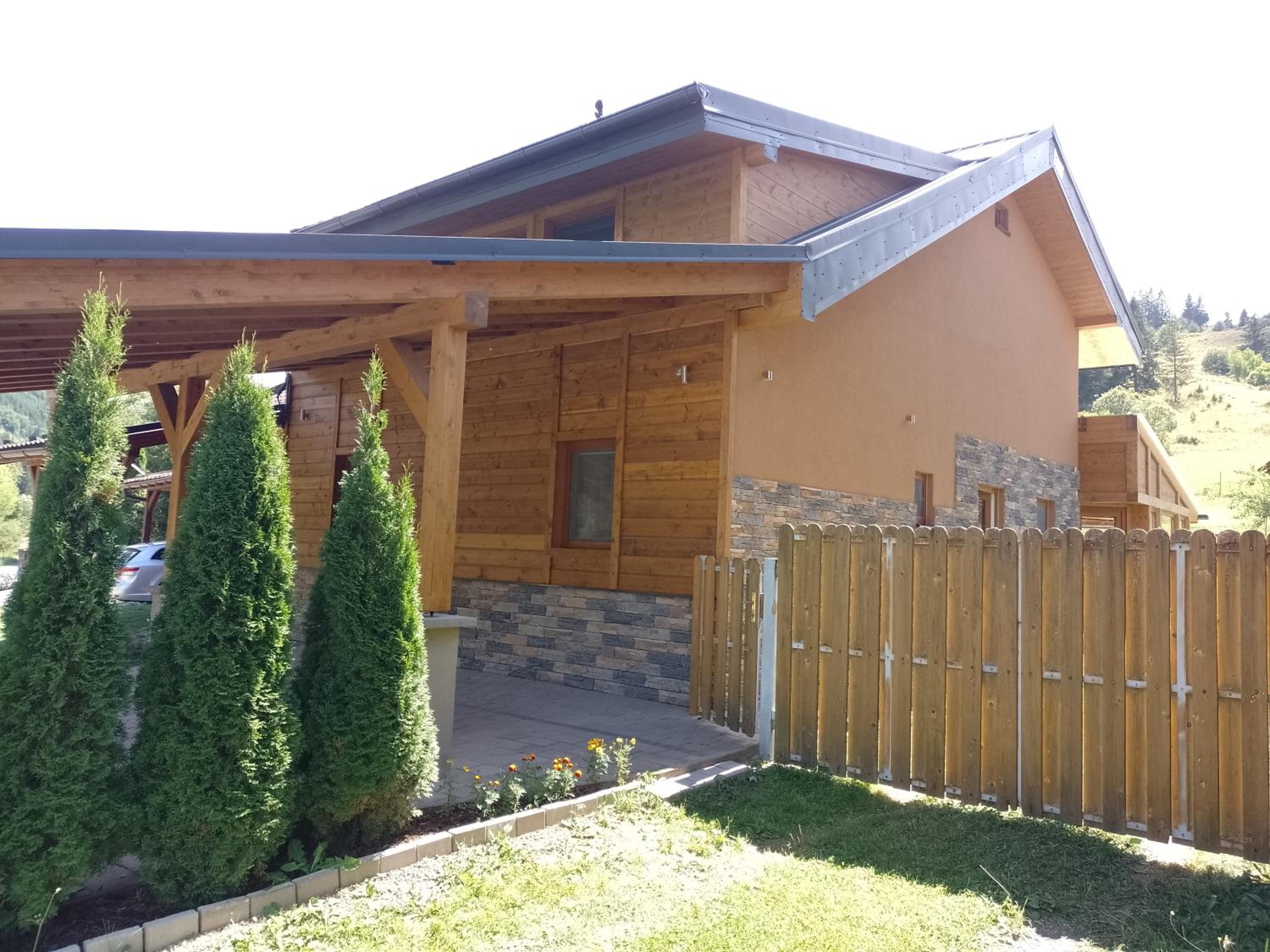 Four-Bedroom House - Photo 5